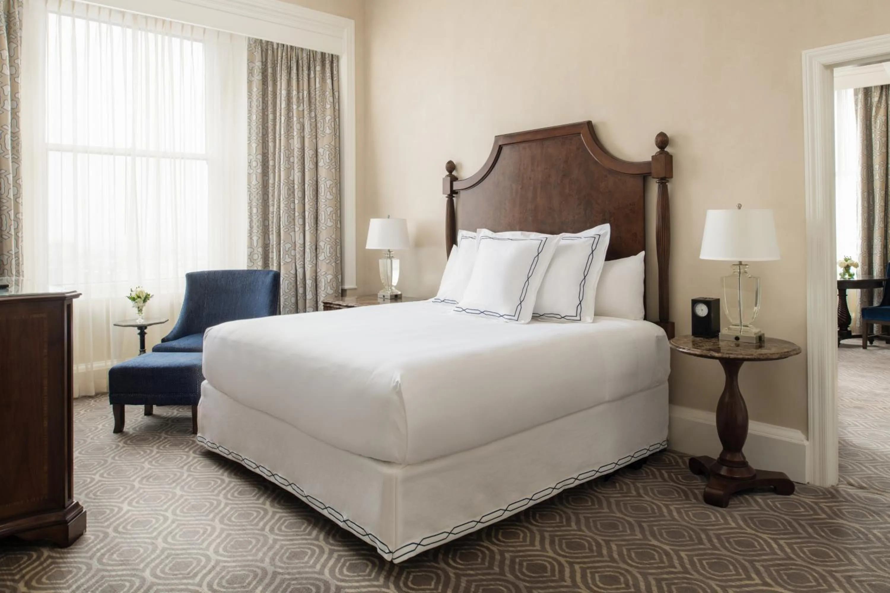 One-Bedroom King Suite in The Roosevelt Hotel New Orleans - Waldorf Astoria Hotels & Resorts