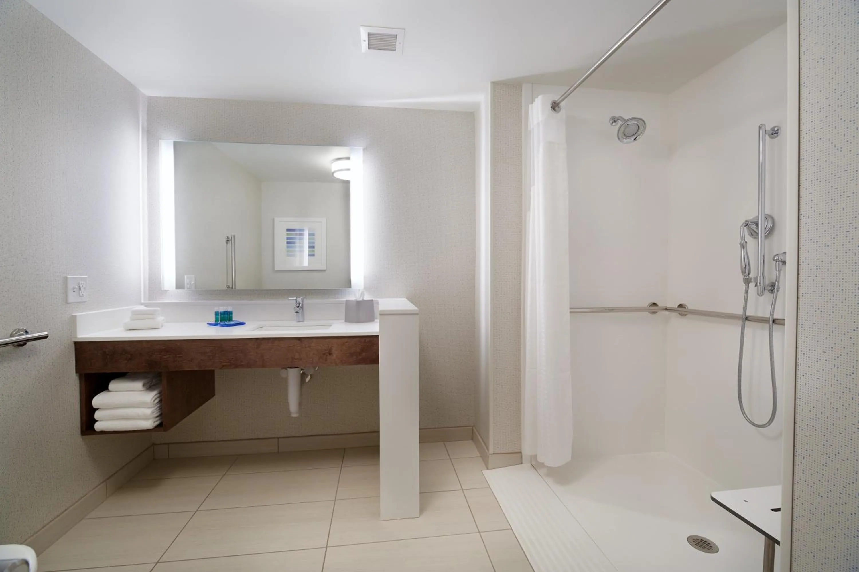 Suite -  Mobility Access Roll in Shower/Non-Smoking in Holiday Inn Express & Suites - Cincinnati North - Liberty Way by IHG
