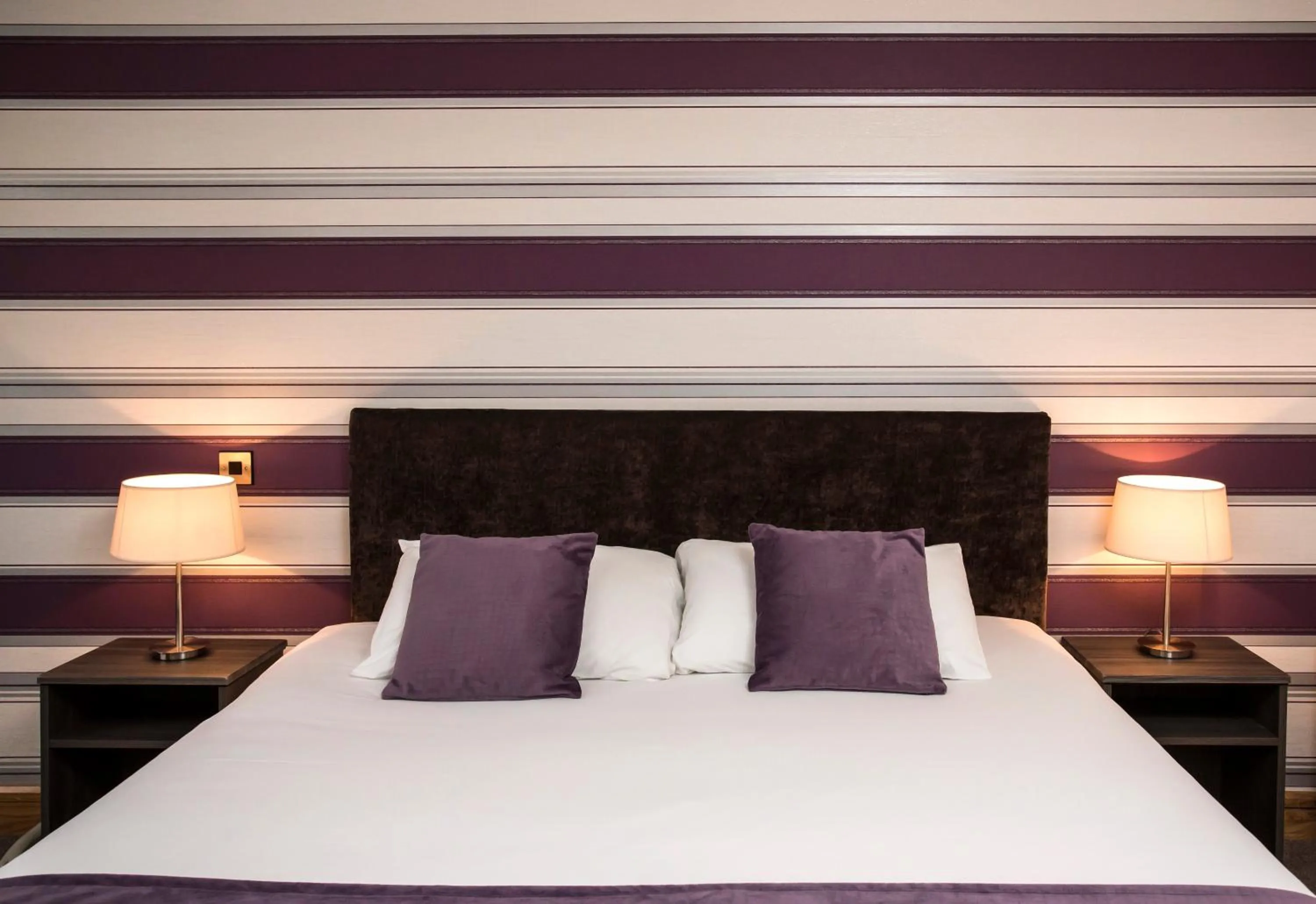 Family Room (2 Adults + 2 Children) in Brandon House Hotel