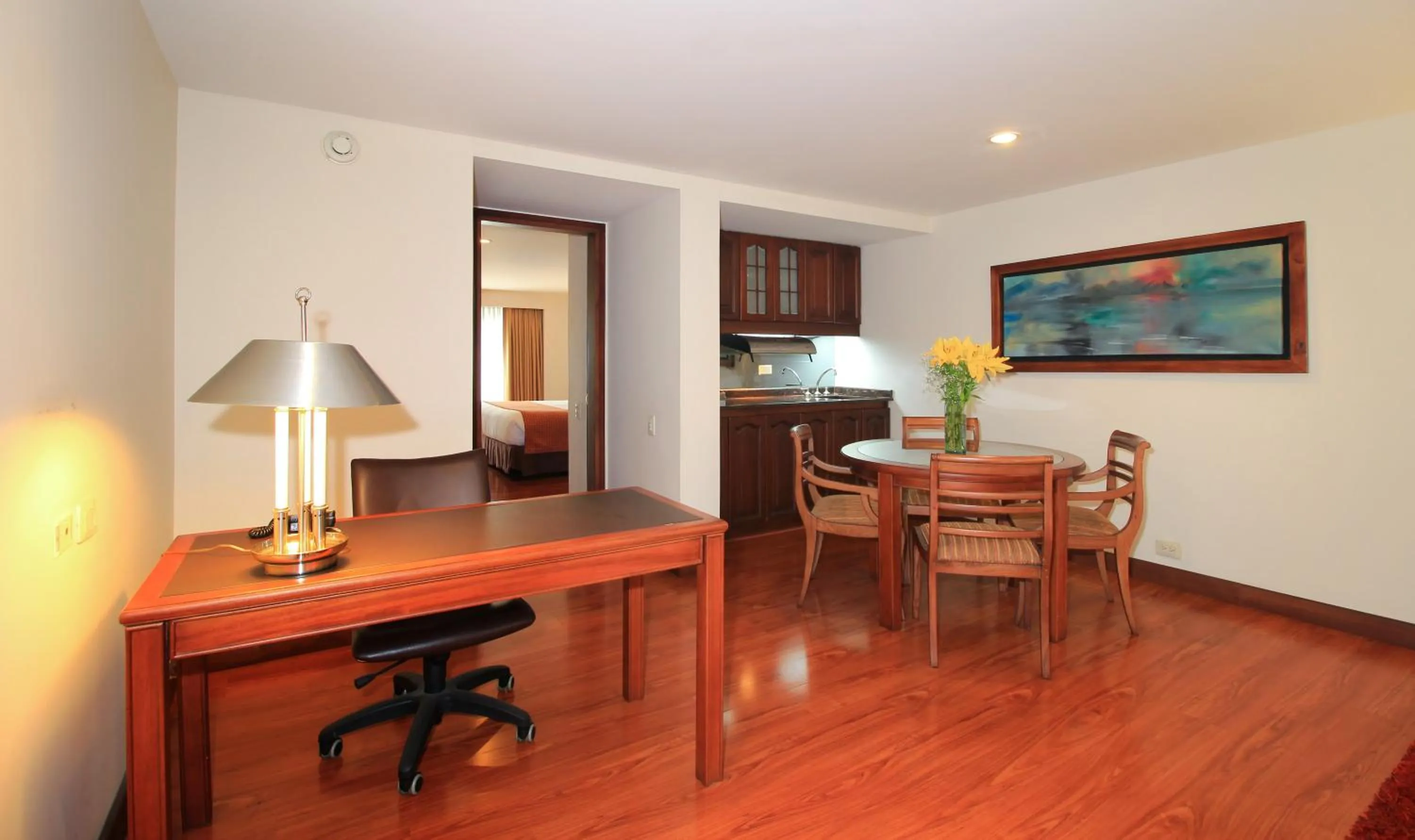 Standard Apartment in Hotel Windsor House Inn By GEH Suites