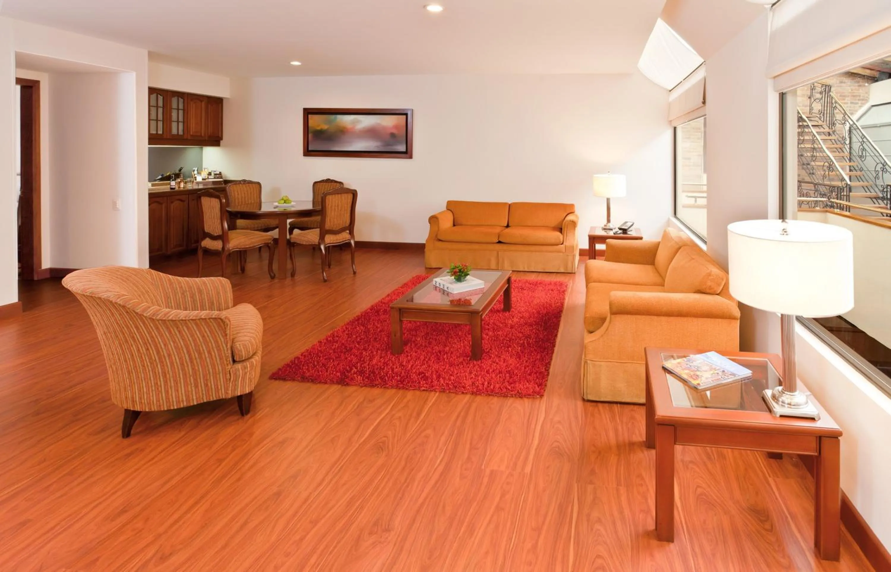 Deluxe Apartment in Hotel Windsor House Inn By GEH Suites