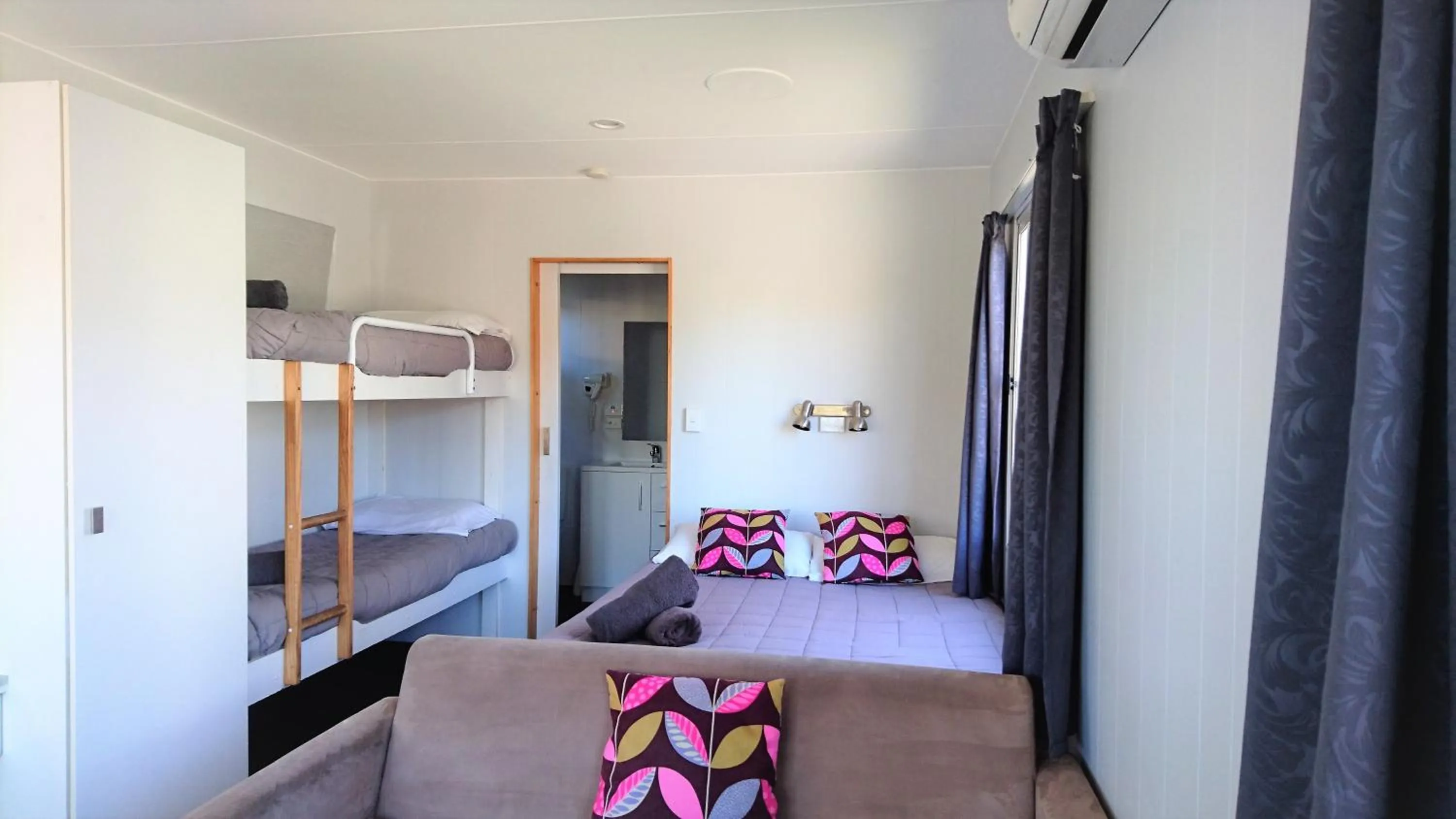 Standard Bungalow in Taupo Debretts Spa Resort