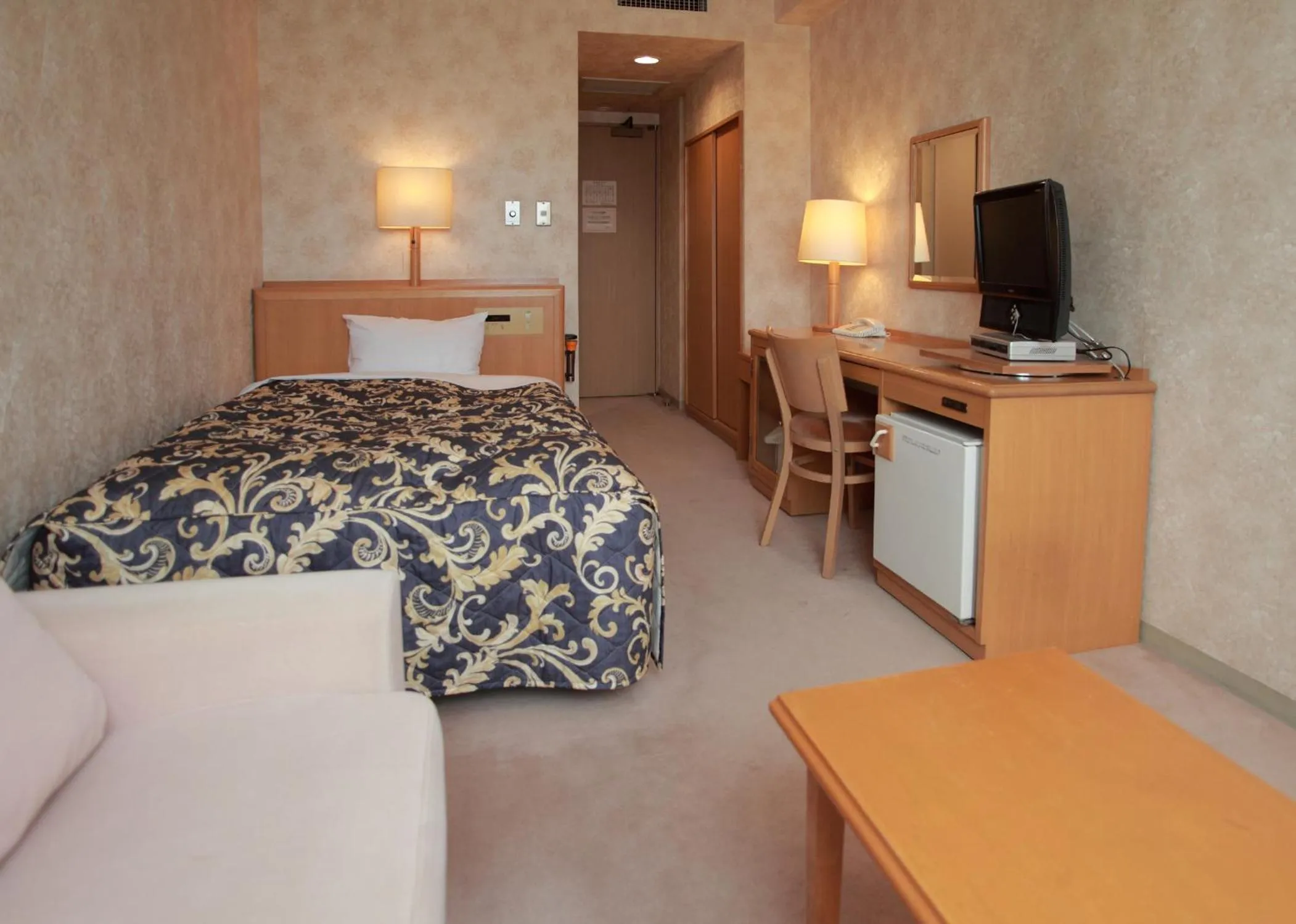 Deluxe Single Room - Non Smoking in Saku Grand Hotel