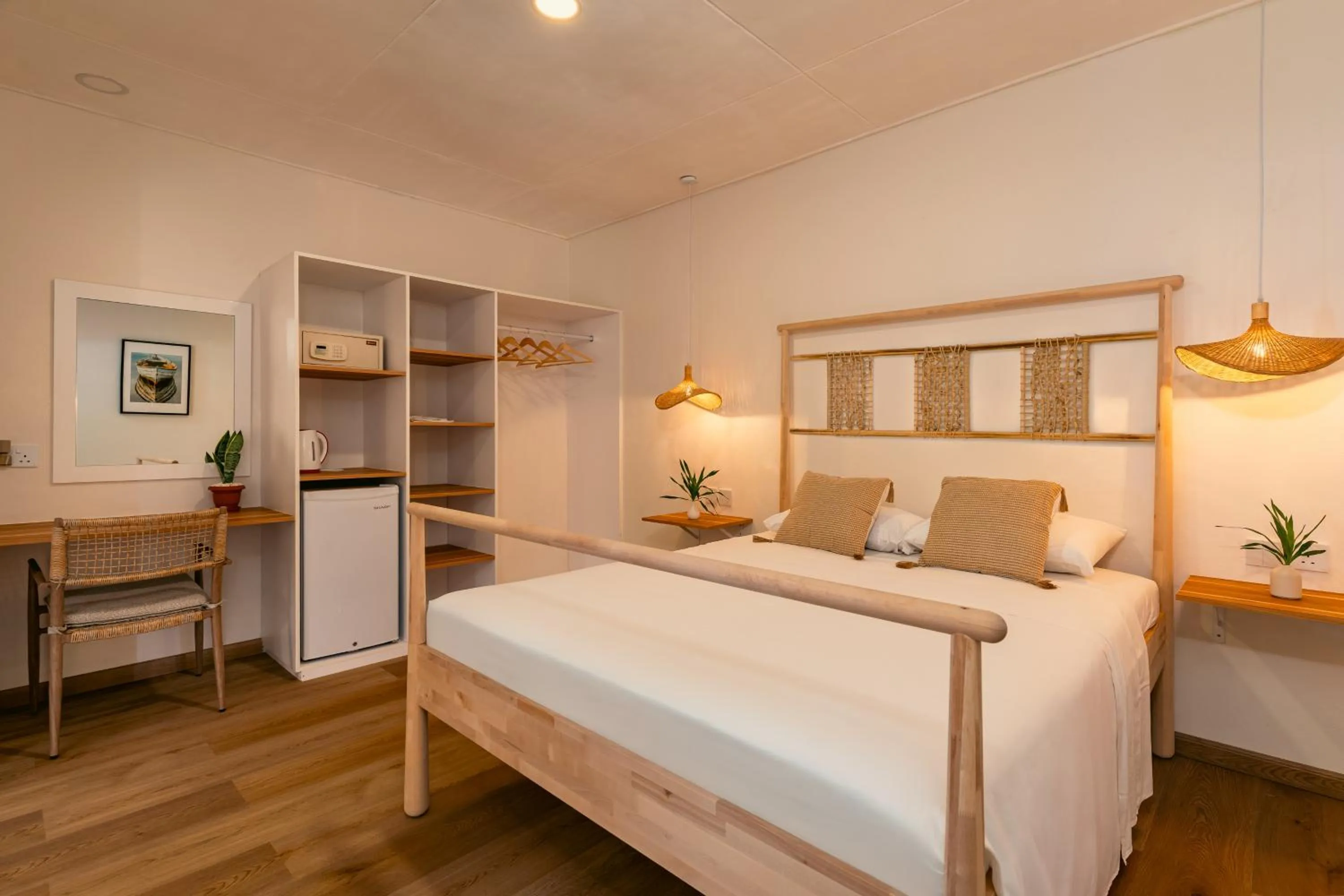 Double Room in Beau Vallon Bungalows