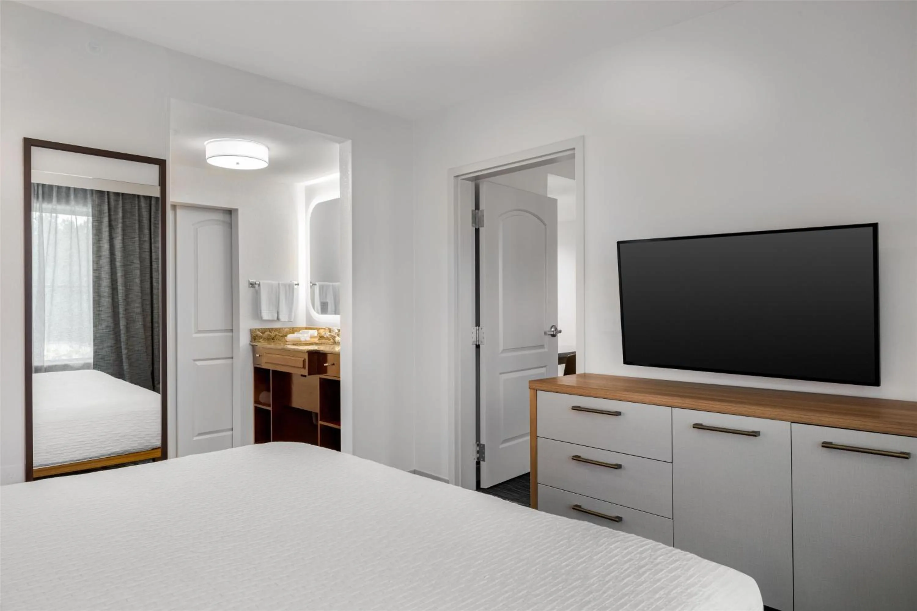 One-Bedroom King Suite - Non-Smoking in Homewood Suites by Hilton Slidell