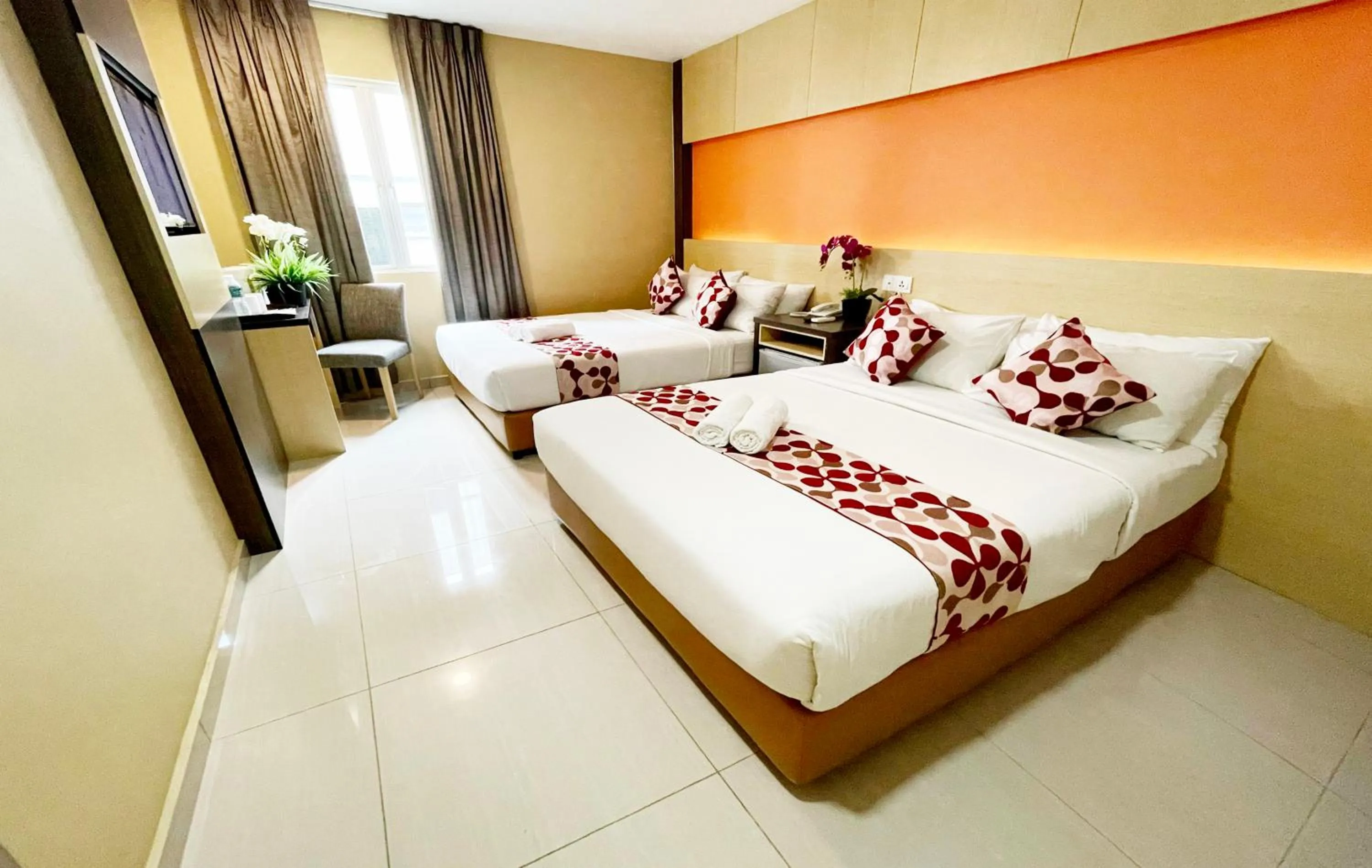 Deluxe Family Room in City Central Hotel