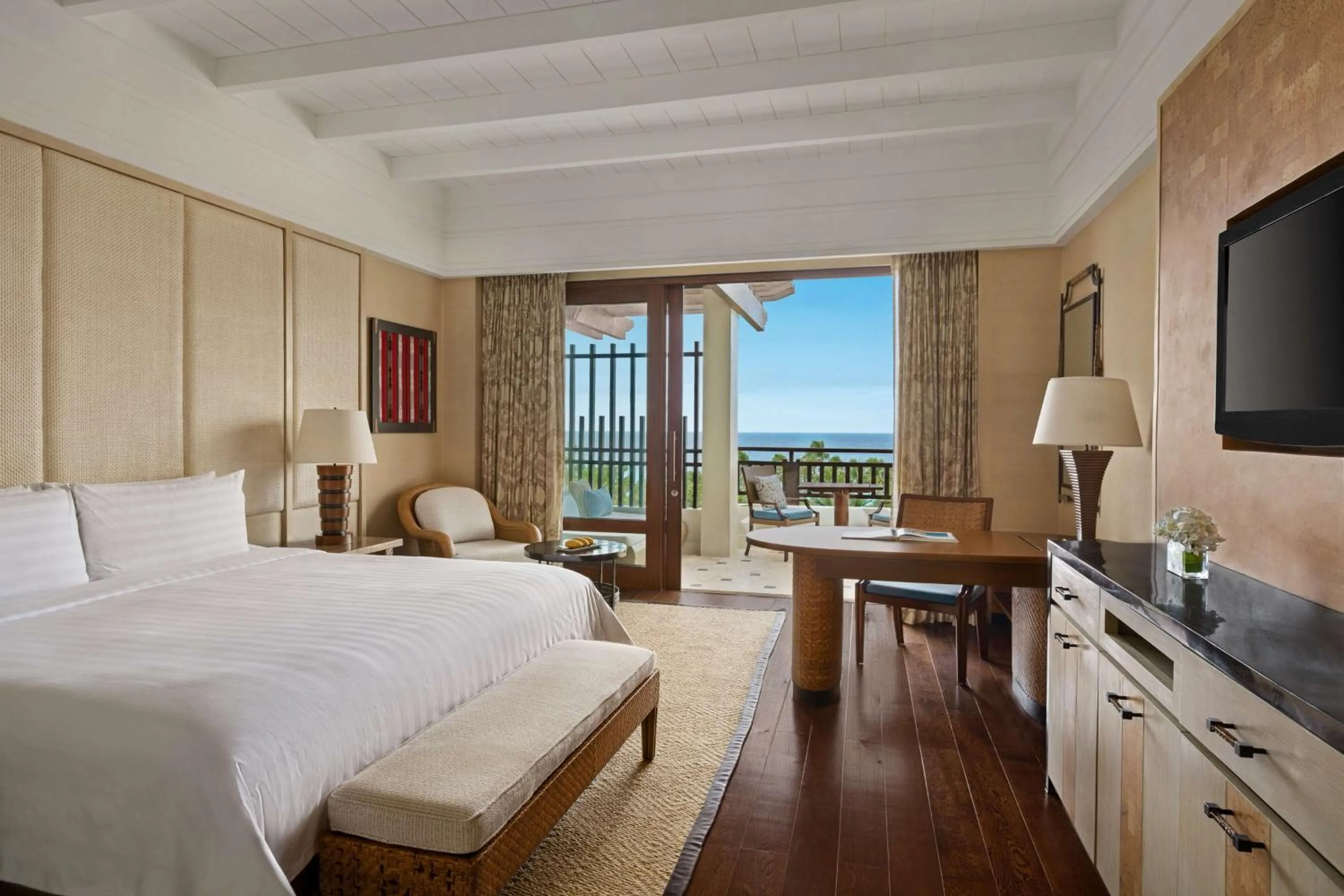 Deluxe Seaview Room with Free Roundtrip Caticlan Airport Transfers in Shangri-La Boracay