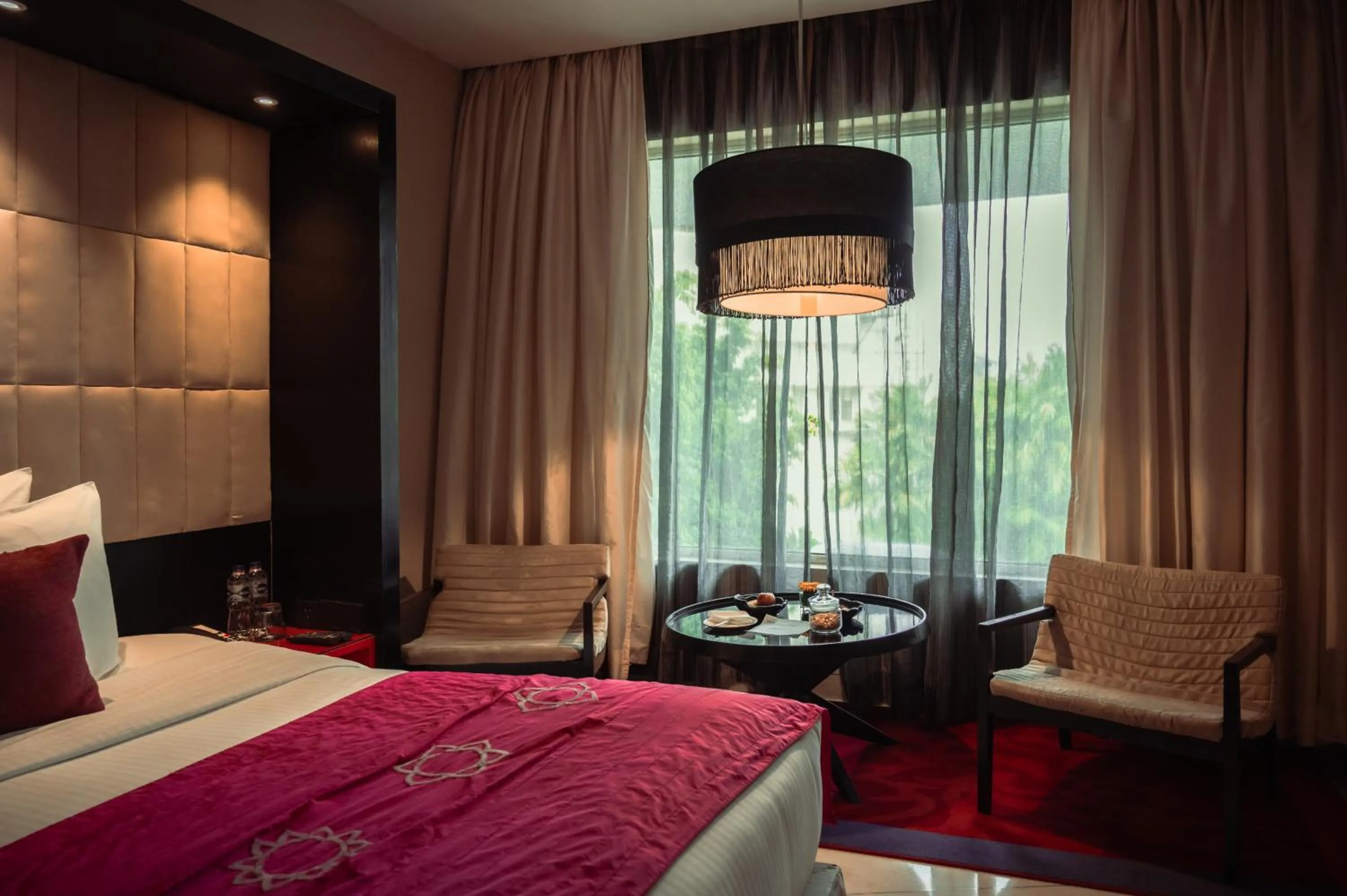Luxury King Room in The Park Kolkata