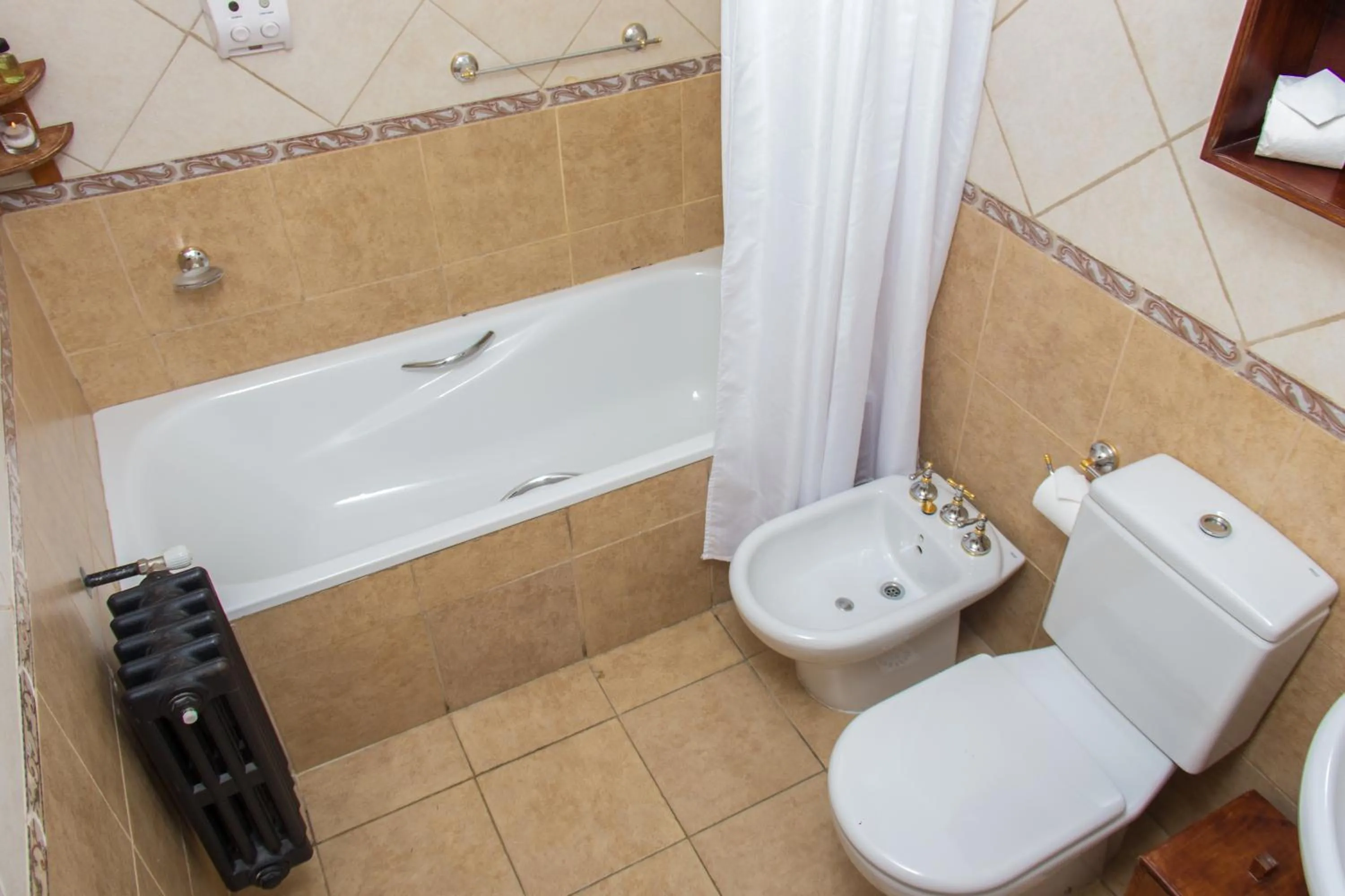 Standard Triple Room - single occupancy in Koi Aiken