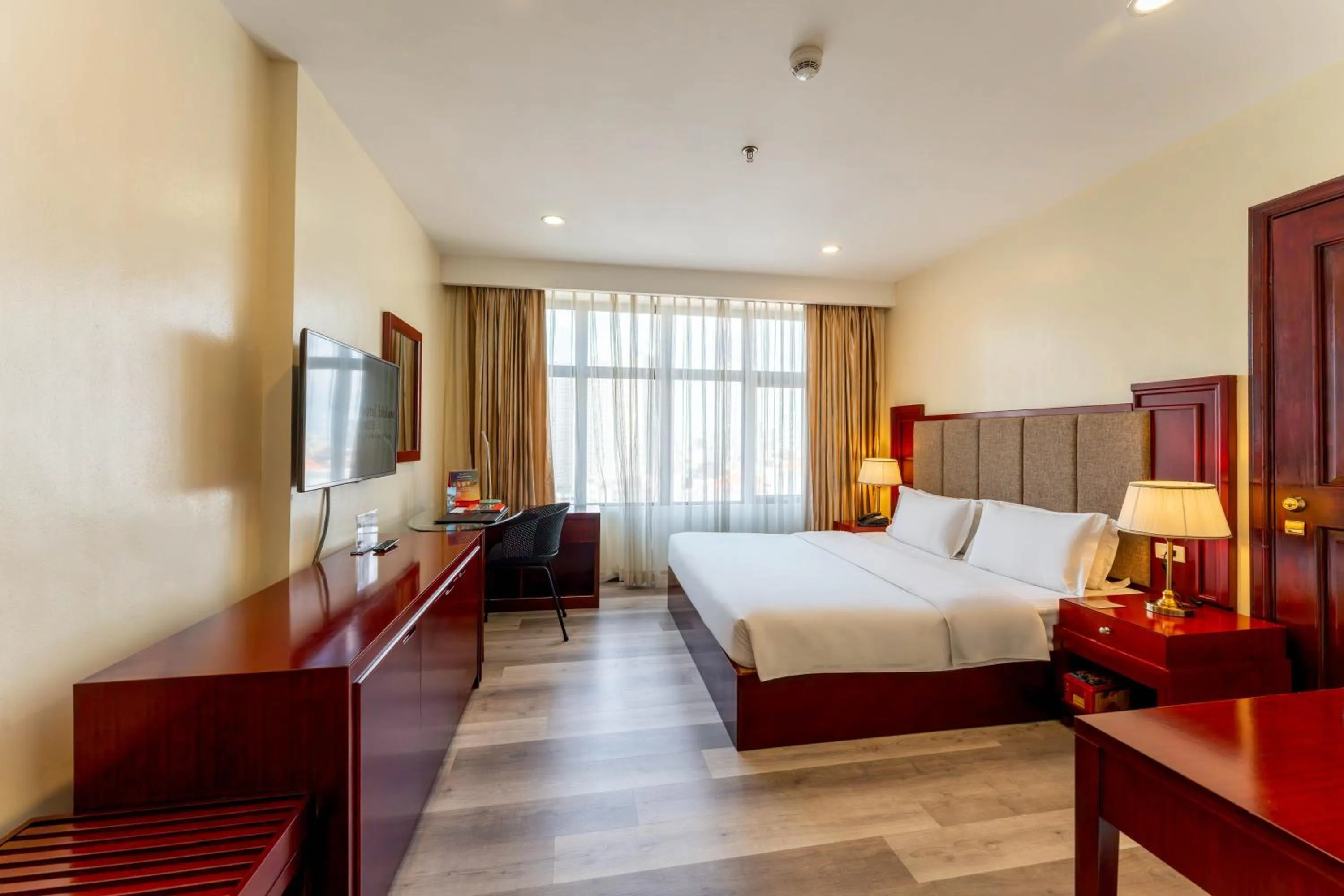 Superior King Room in Swiss-Belhotel Blulane