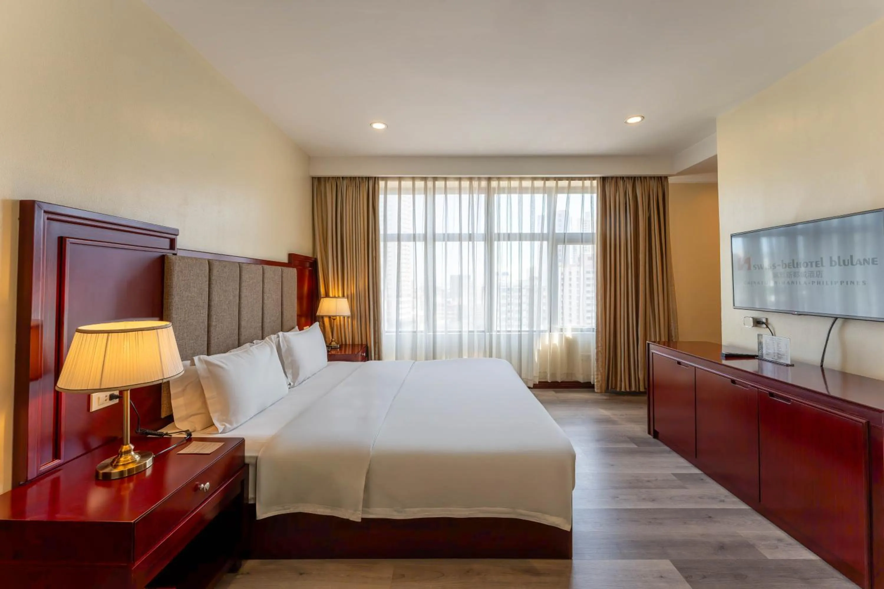 Deluxe King Room in Swiss-Belhotel Blulane