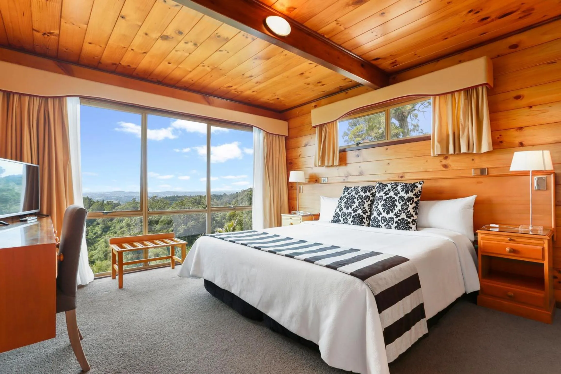 Luxury Gate Villa in Waitakere Resort & Spa