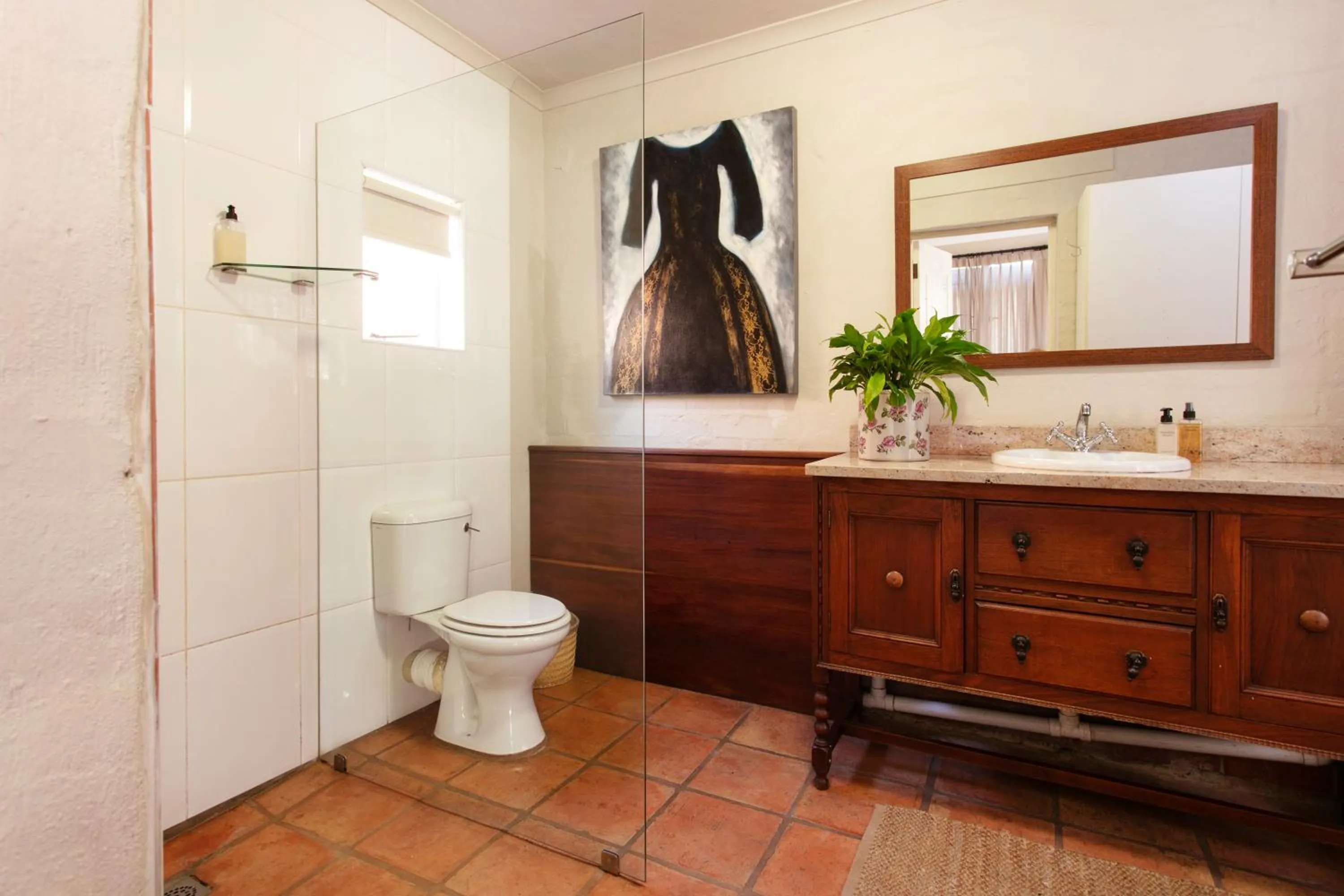 Double Room with Pool View in Brooklyn Manor