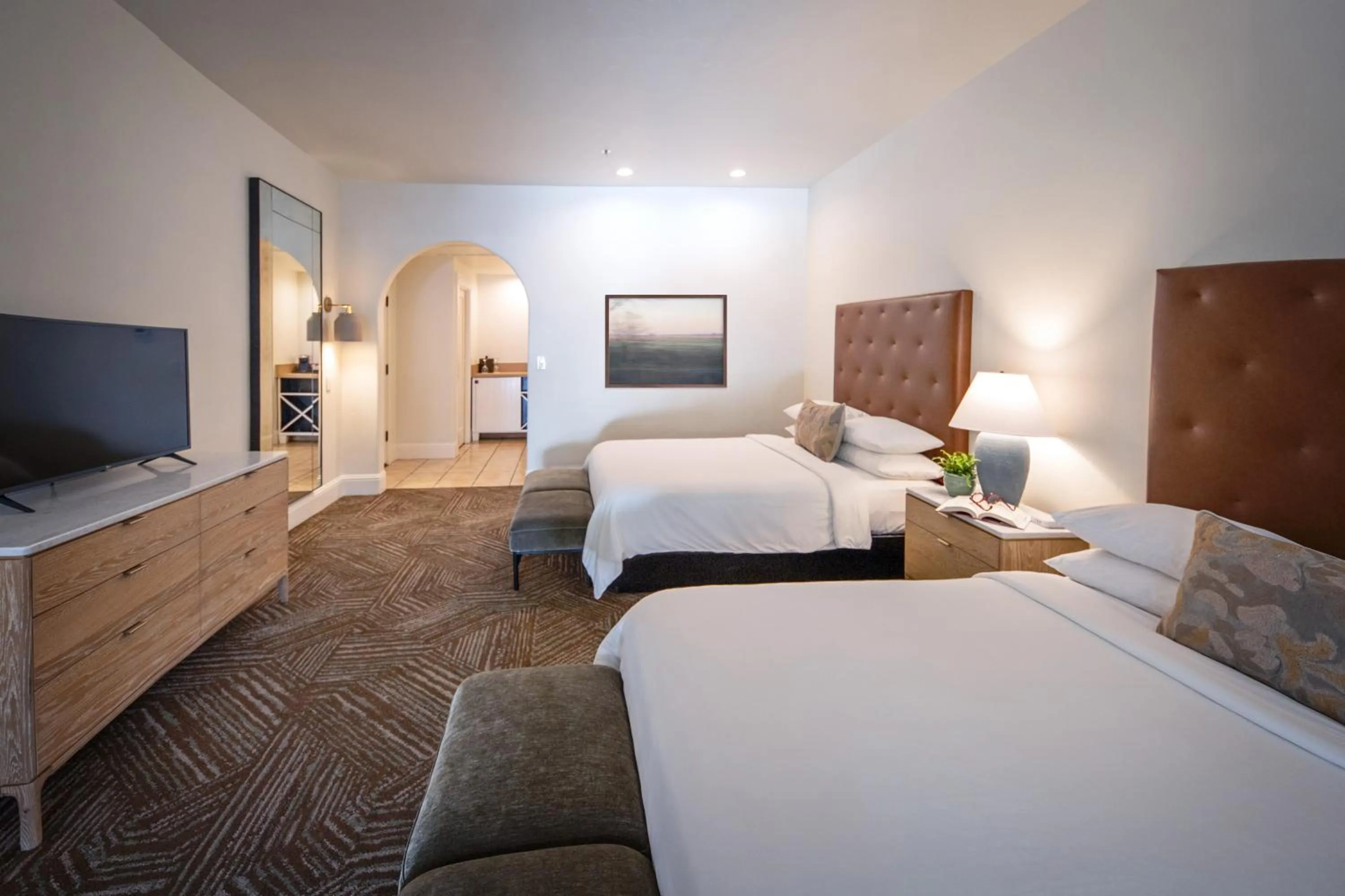 Deluxe Queen Room with Two Queen Beds in Appellation Lodi - Wine & Roses Resort and Spa