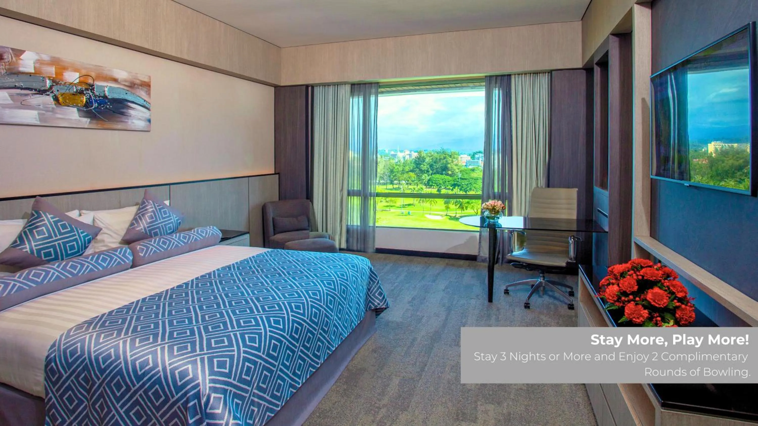 Deluxe King  in The Pacific Sutera Hotel