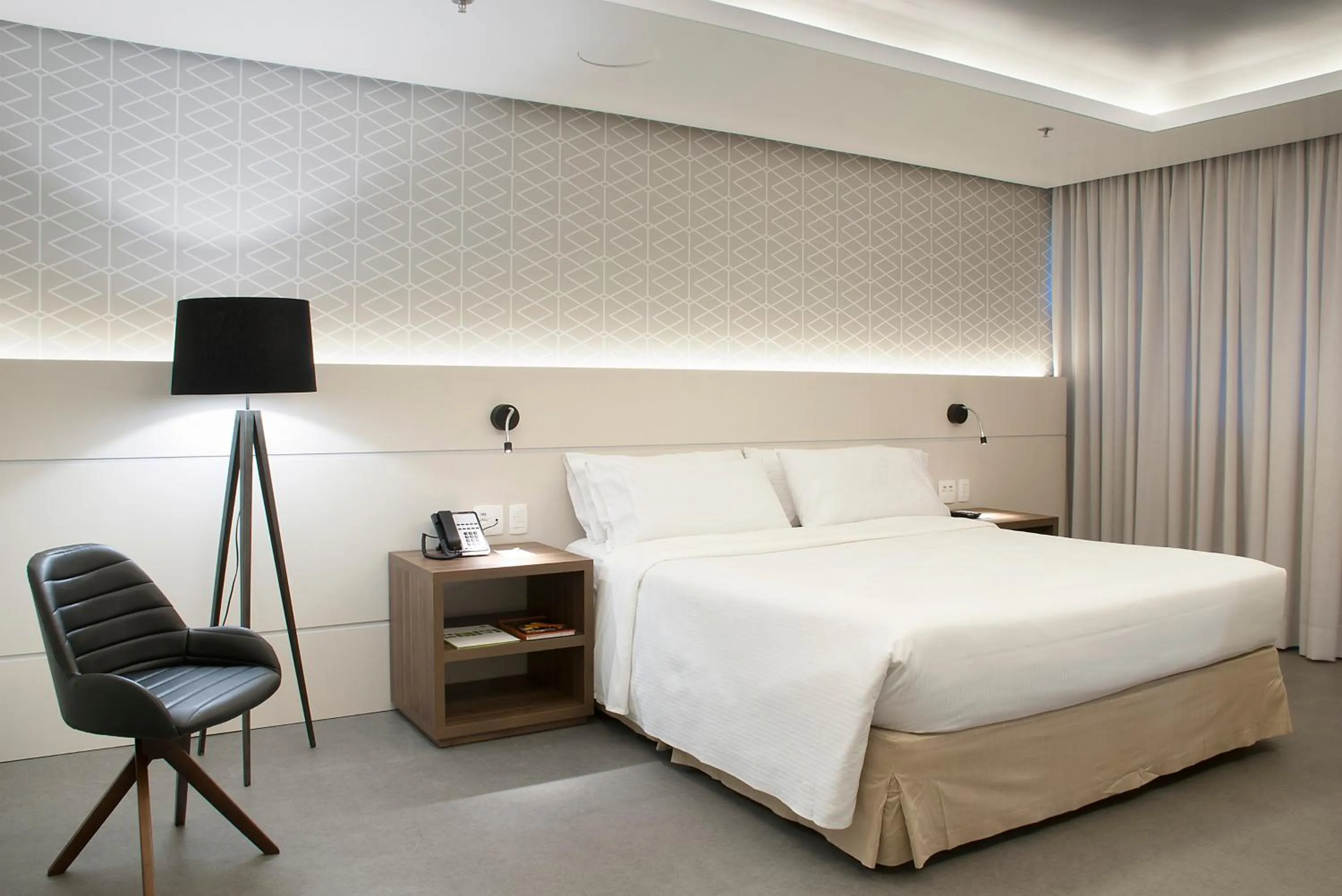 Deluxe Double Room in Master Porto Alegre Hotel - Av Carlos Gomes, Próximo ao Consulado Americano