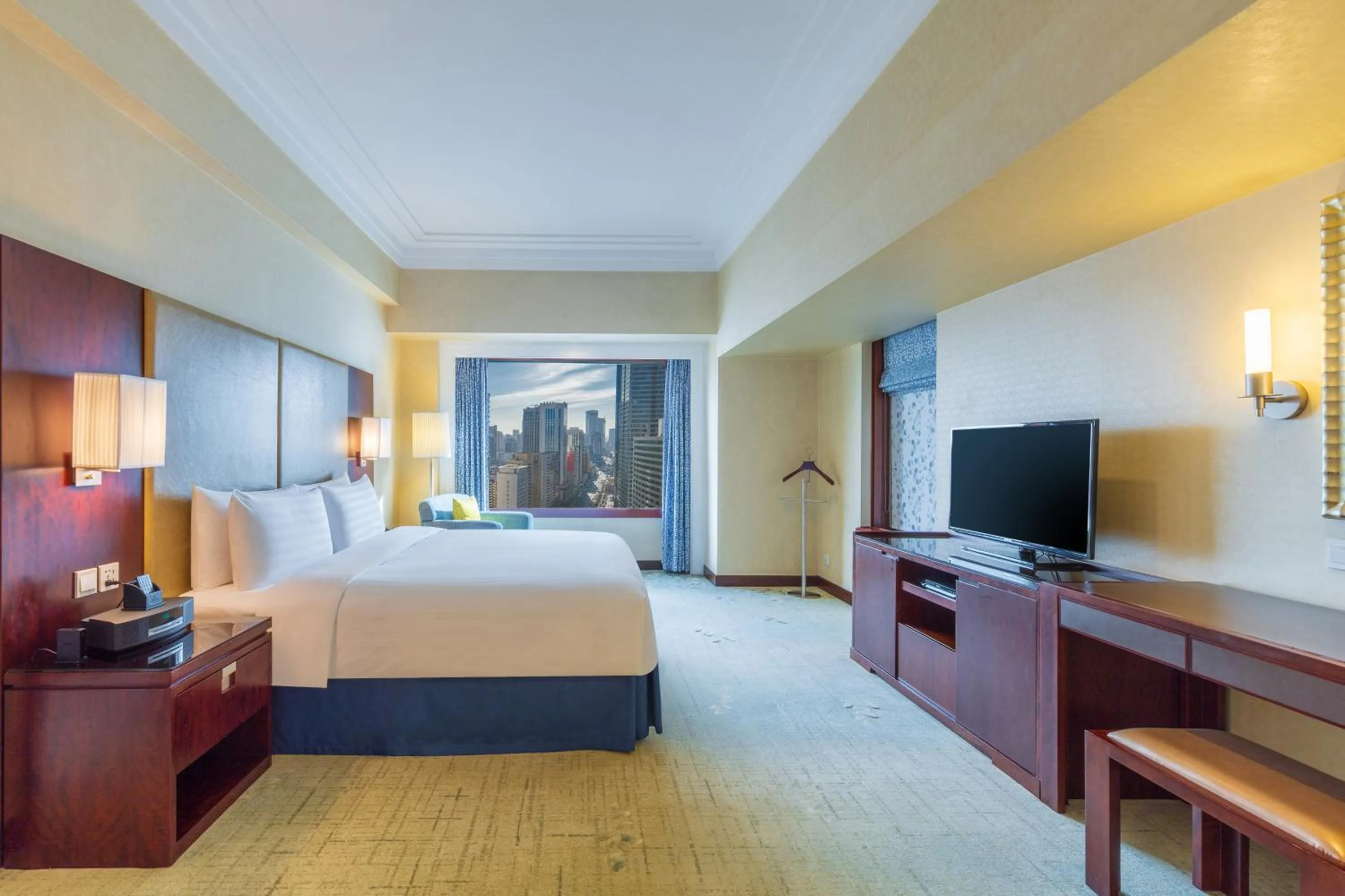 One-Bedroom Suite in Shangri-La Dalian