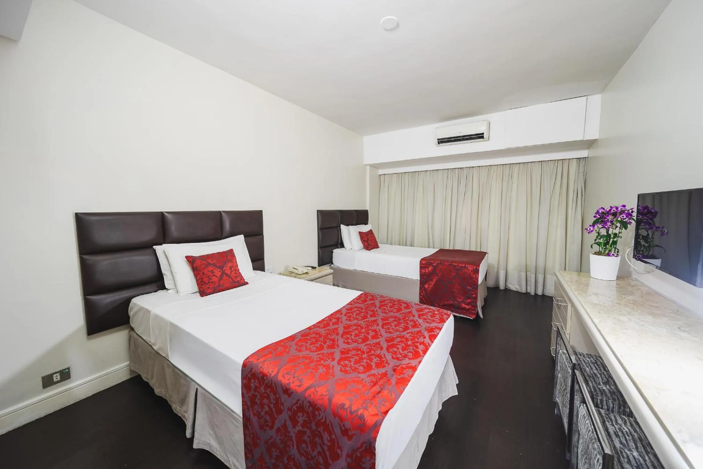 Deluxe Twin Room in Hotel Victoria Villa Curitiba by Nacional Inn