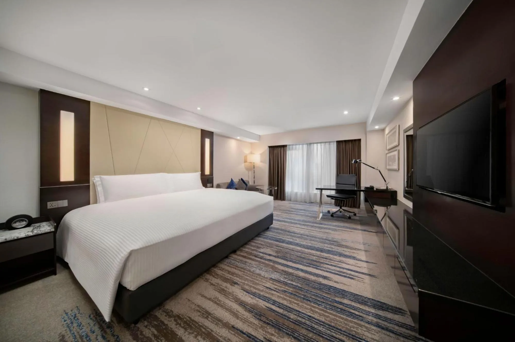 Premium Super King High Floor - single occupancy in InterContinental Kuala Lumpur by IHG