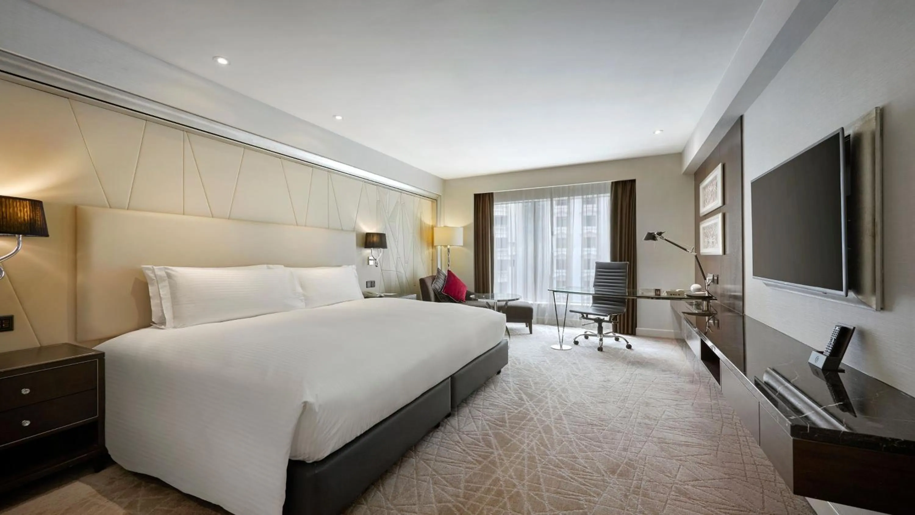 Super King Room with City View - single occupancy in InterContinental Kuala Lumpur by IHG
