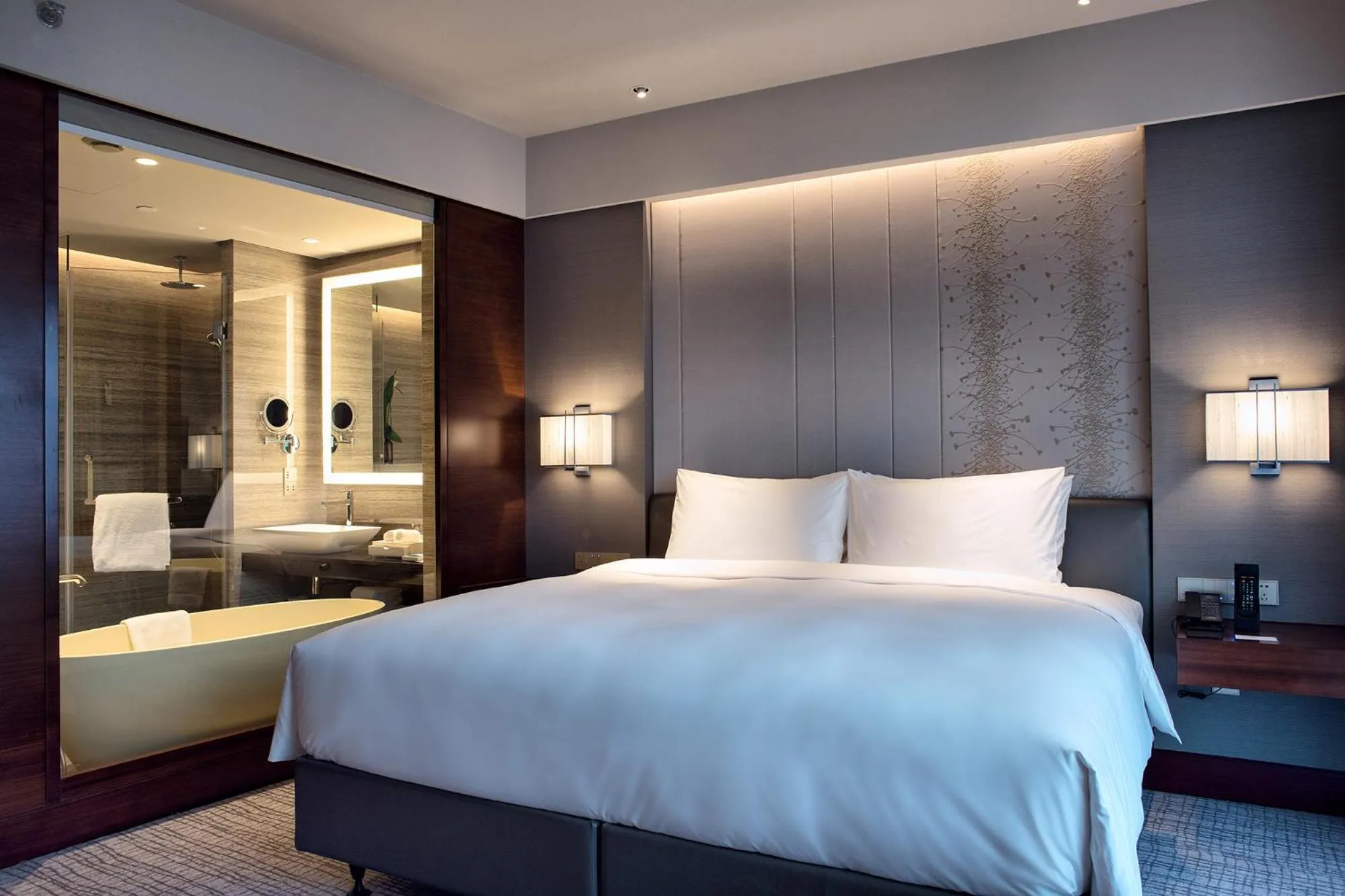 Club Deluxe King Room in Amara Shanghai