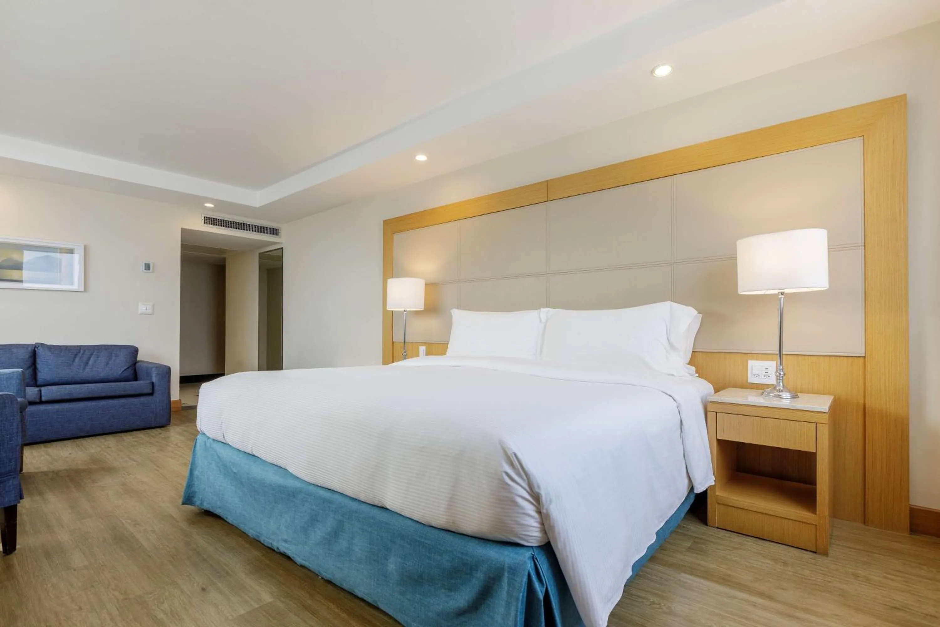 Executive King Suite - Ocean Front in Hilton Copacabana Rio de Janeiro