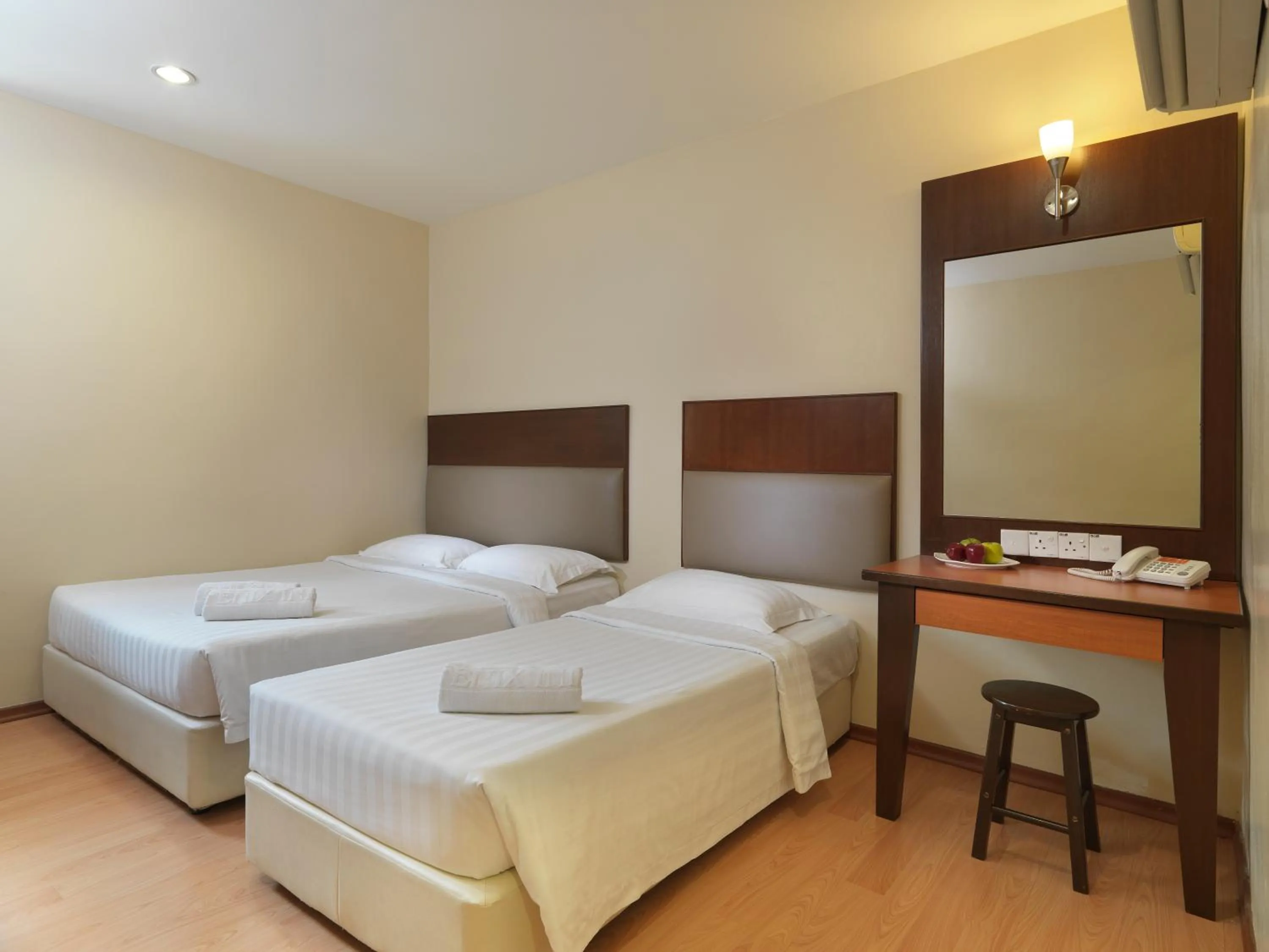 Superior Twin Room in Fenix Inn