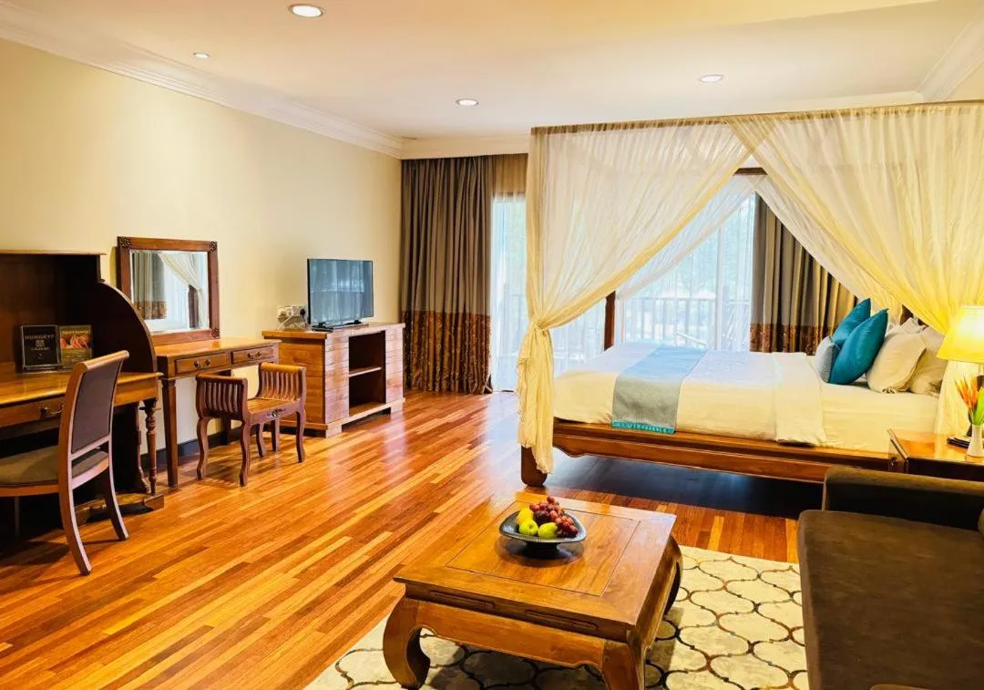 Executive King Room Pool View in Cyberview Resort & Spa