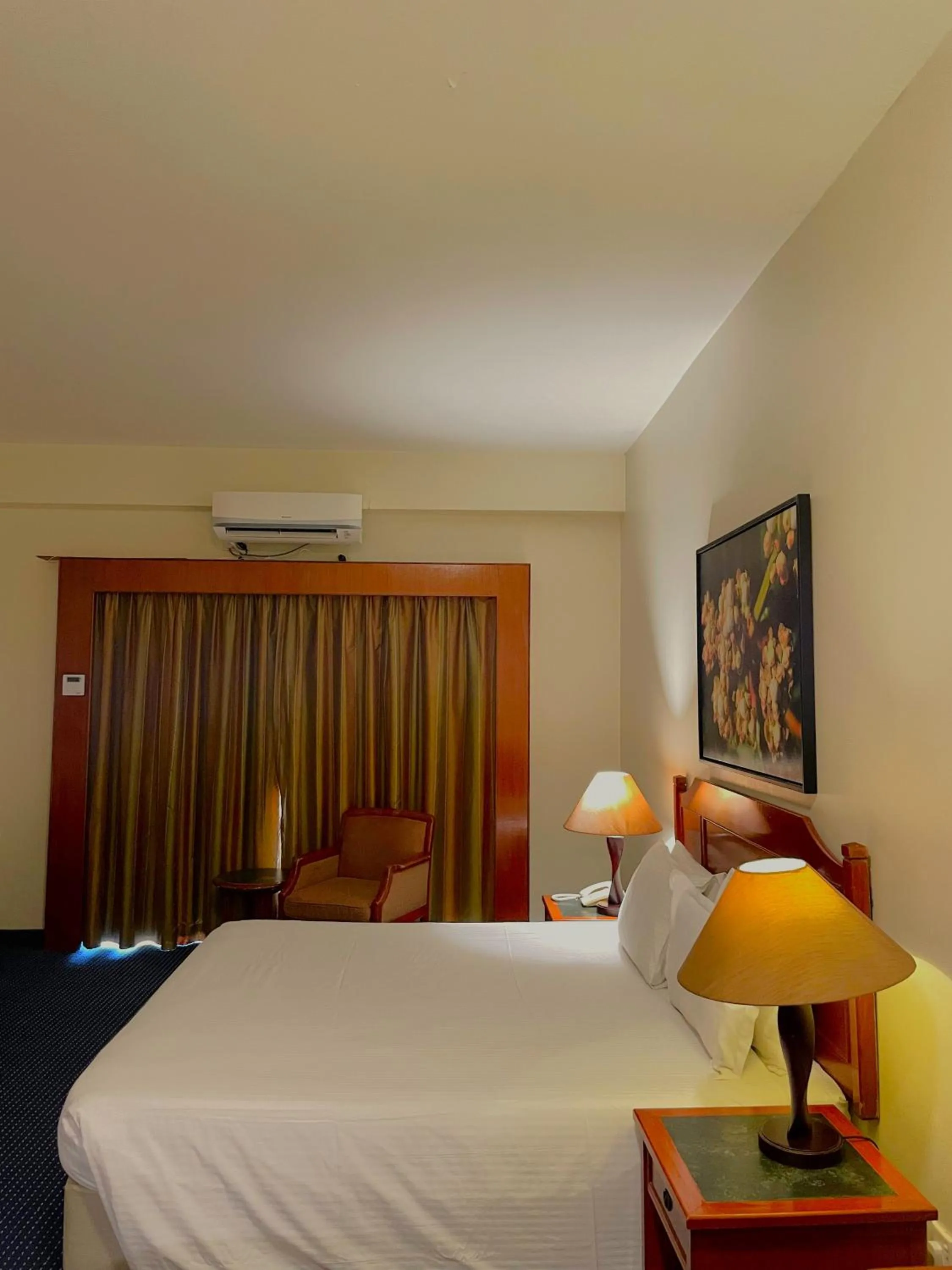 Deluxe Studio King in Rainbow Paradise Beach Resort