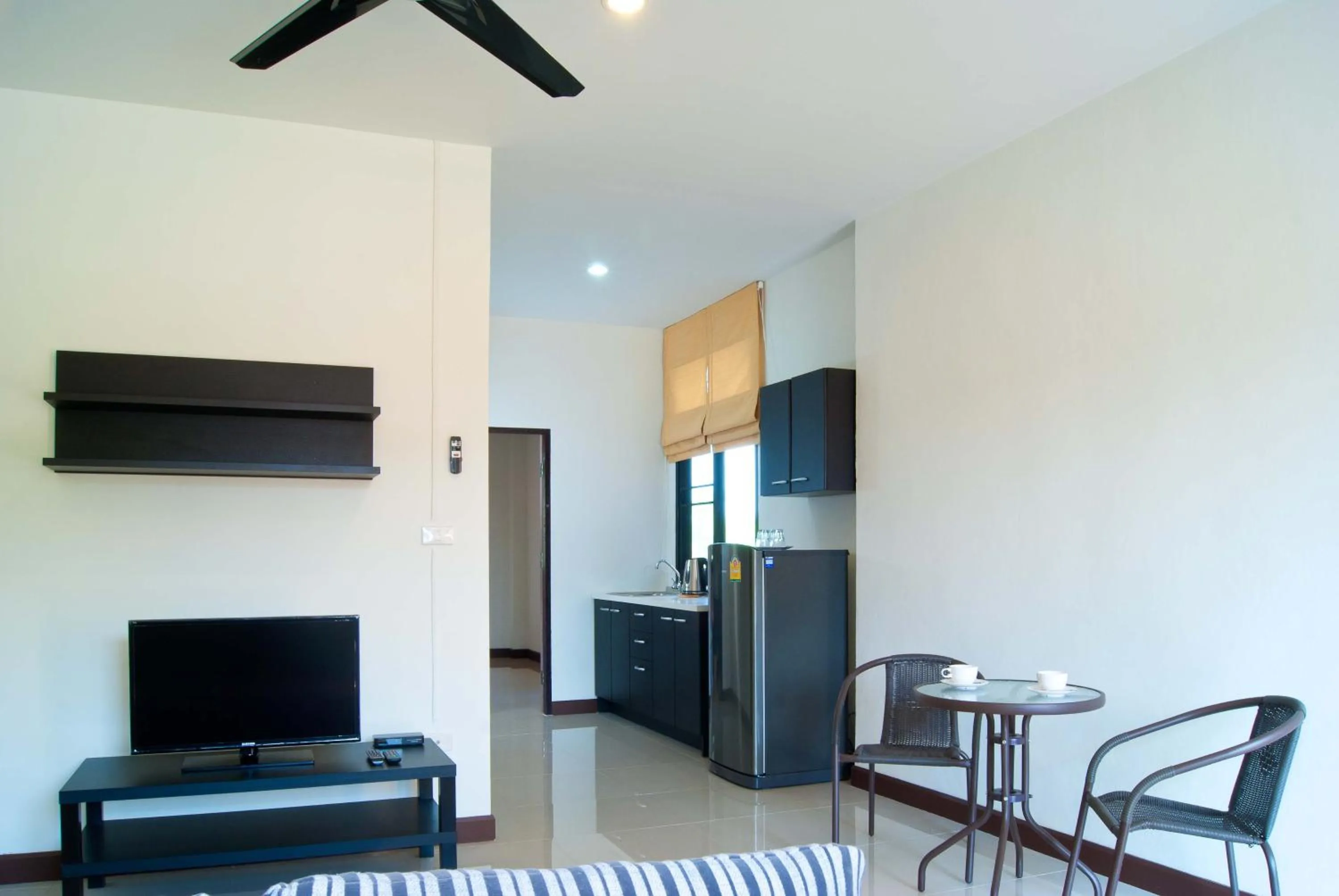 Deluxe Apartment in Suporn Lakeview