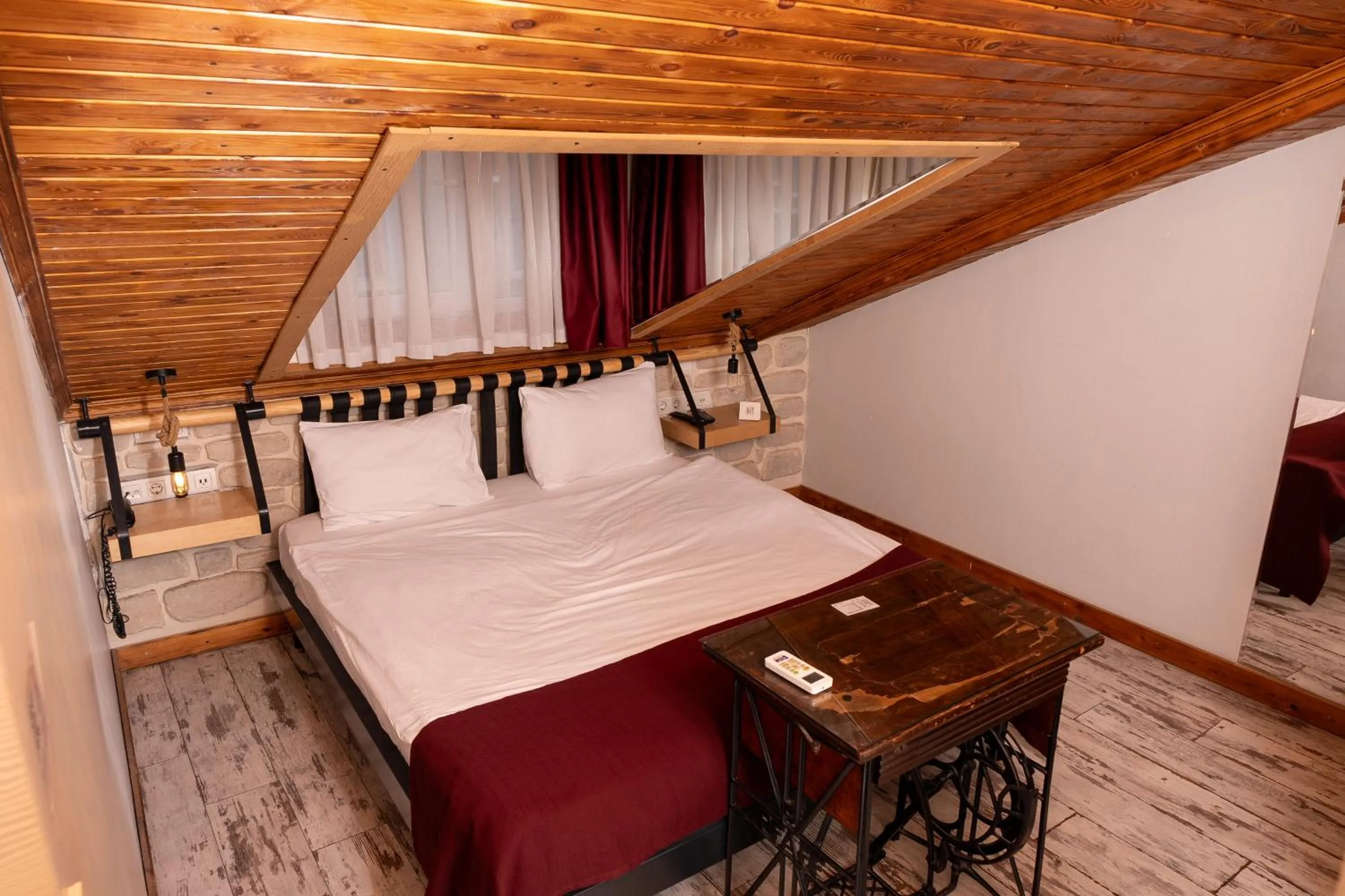 Economy Single Room in Hot Budget Ortakoy