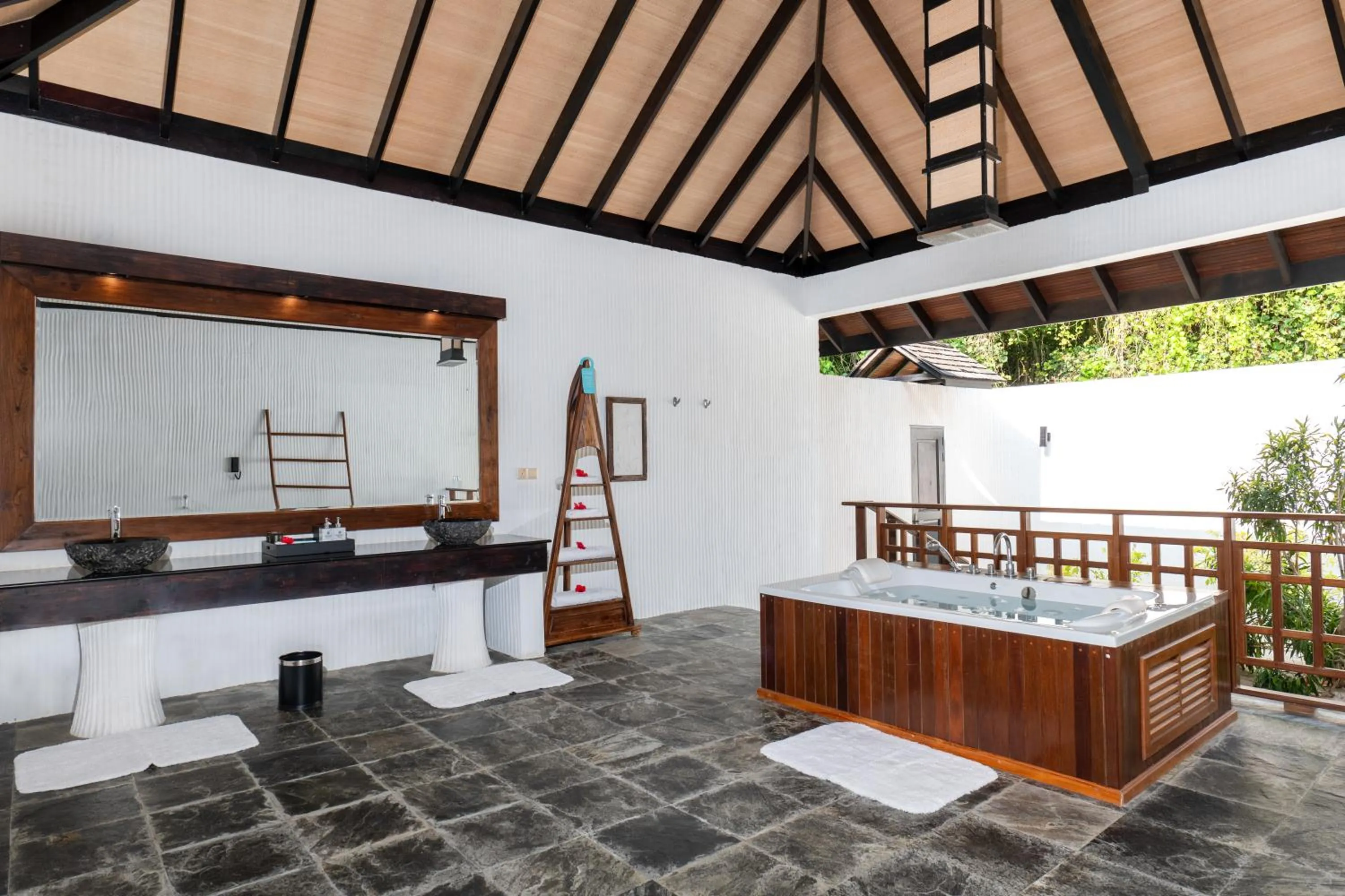 Sunset Beach Residence With Private Pool in Hideaway Beach Resort & Spa - FREE SHARED CHARTER FLIGHT for two on stays of 7 or more nights from September 2025 until 23rd December 2026