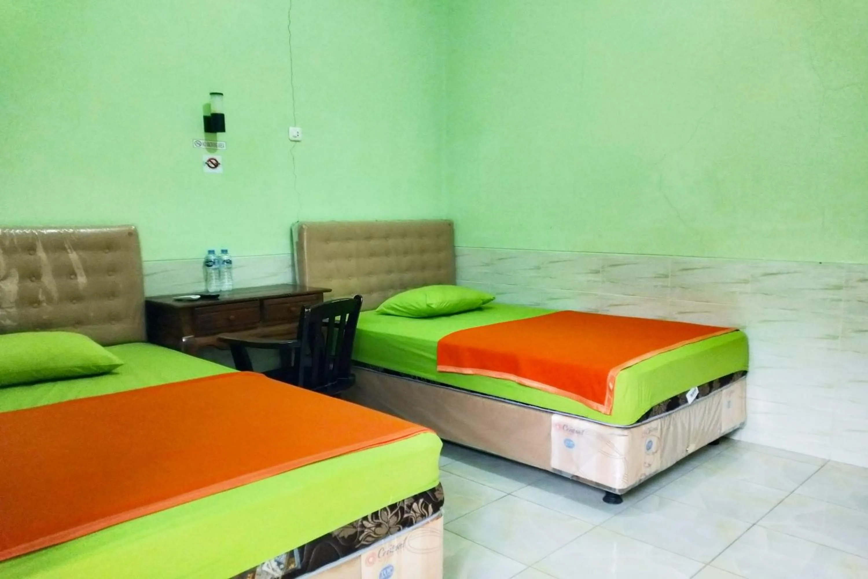 Standard Twin Room in Hotel Antik