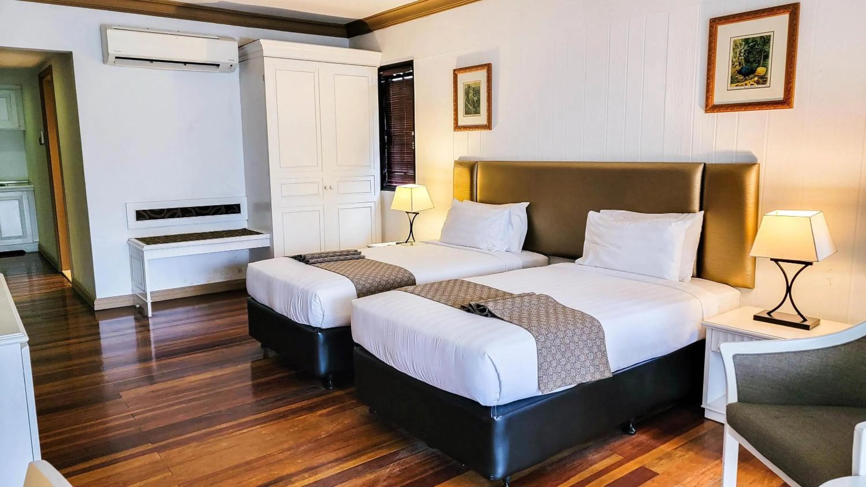 Villa Twin Room in Mines Beach Resort Hotel