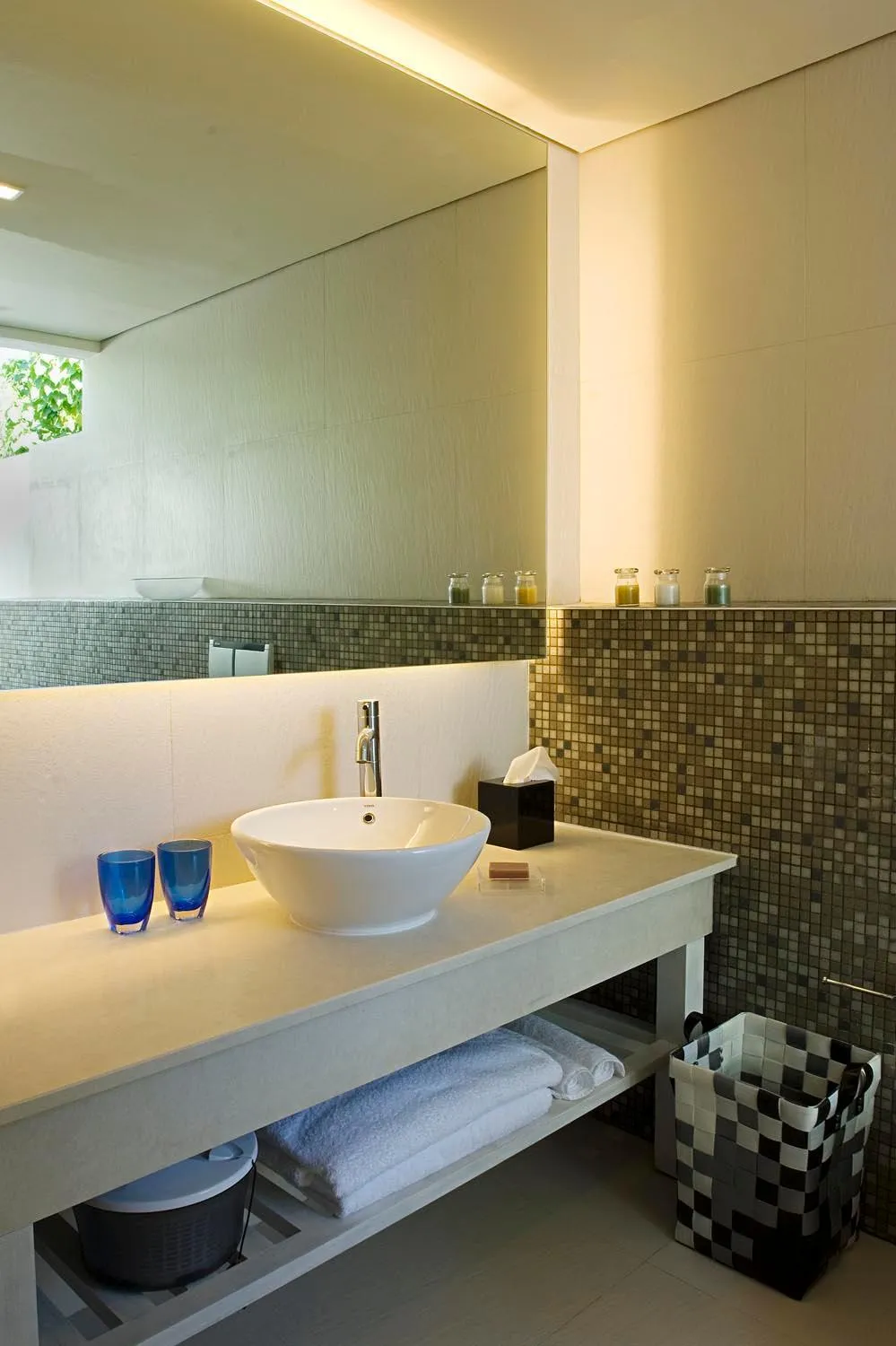 Twin Garden Villa in Holiday Inn Resort Kandooma Maldives - Kids Stay & Eat Free and Free Roundtrip Speed Boat for a minimum 4 nights stay