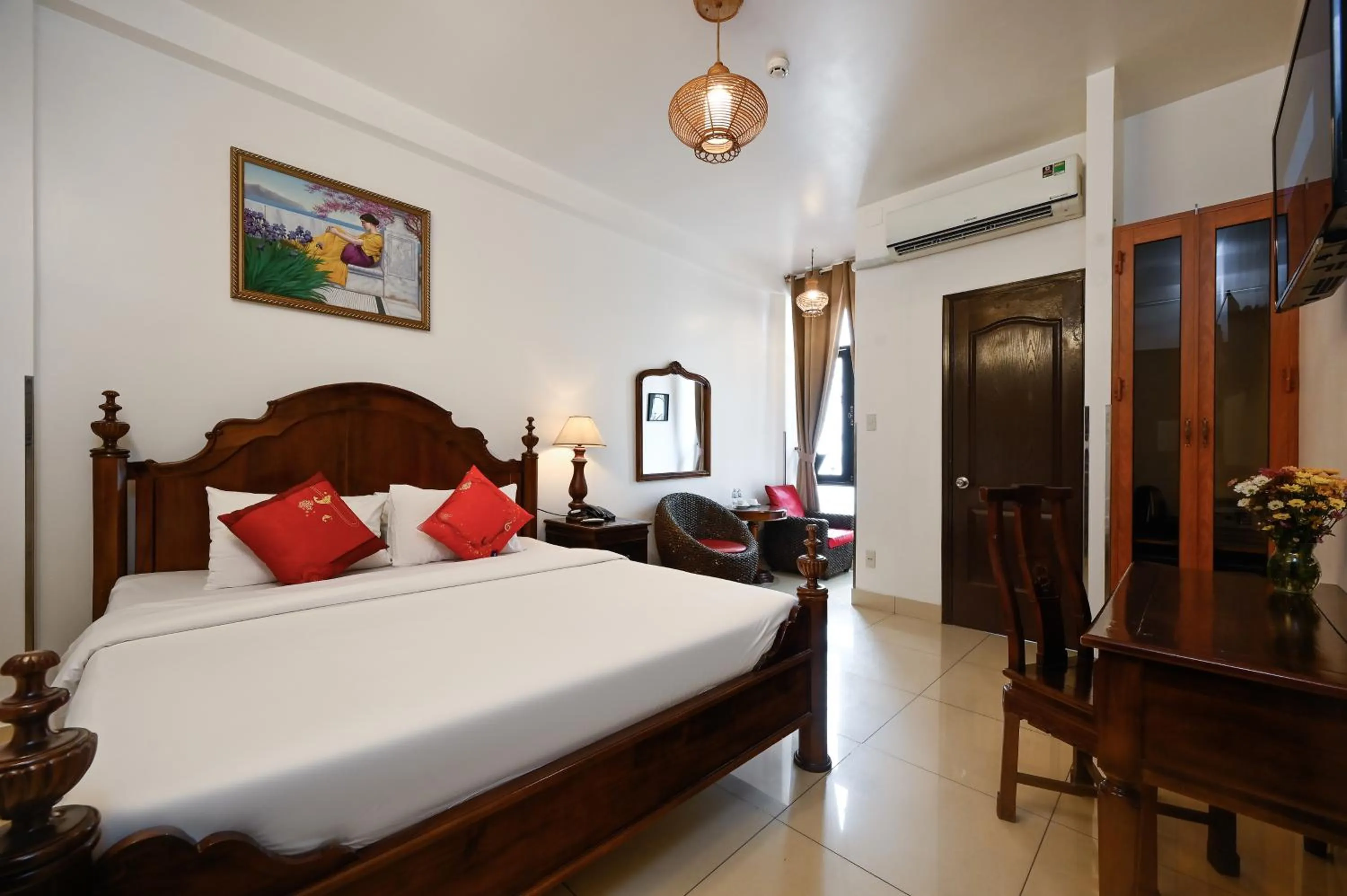 Double or Twin Room with View in Halo Boutique Ben Thanh Hotel