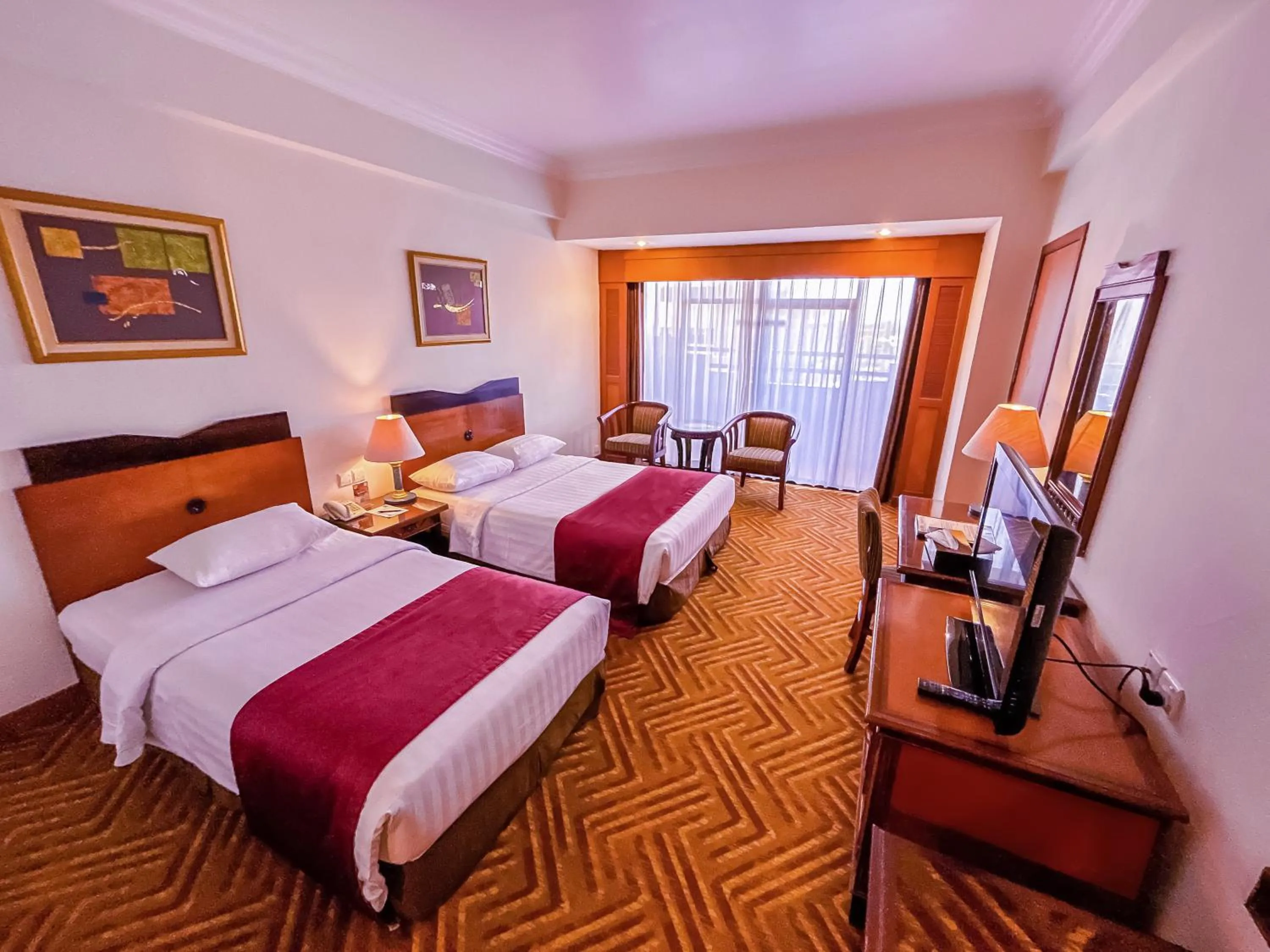 Adjoining Deluxe Double or Twin Rooms in Planet Holiday Hotel & Residence