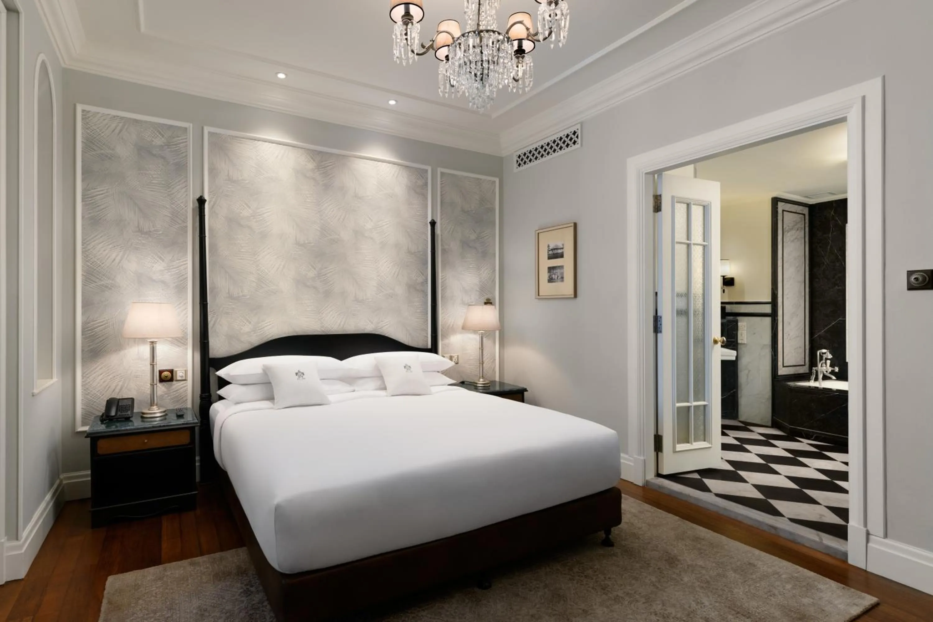 Deluxe Suite King in Eastern & Oriental Hotel