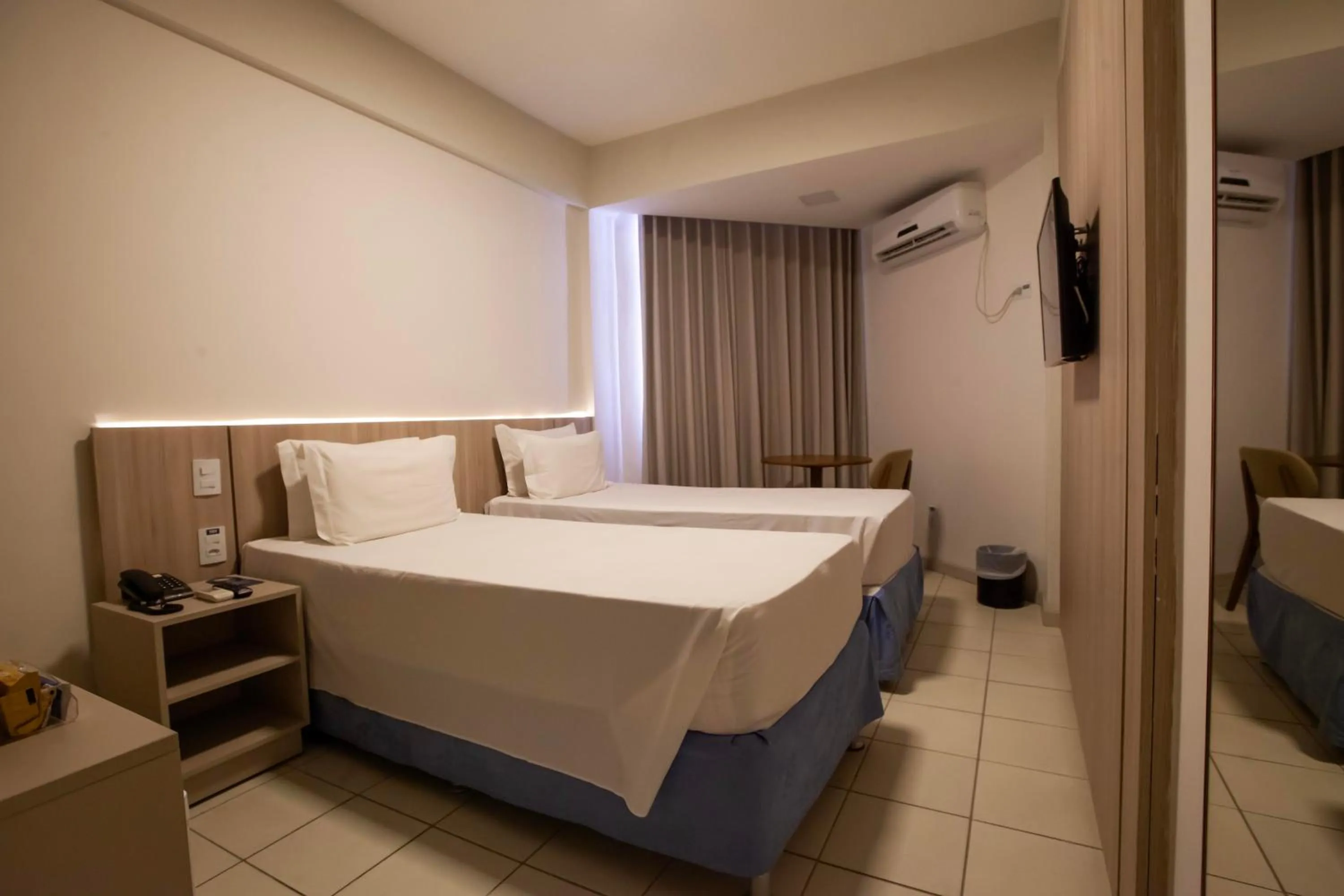 Standard Twin Room in Hotel da Costa By Nobile