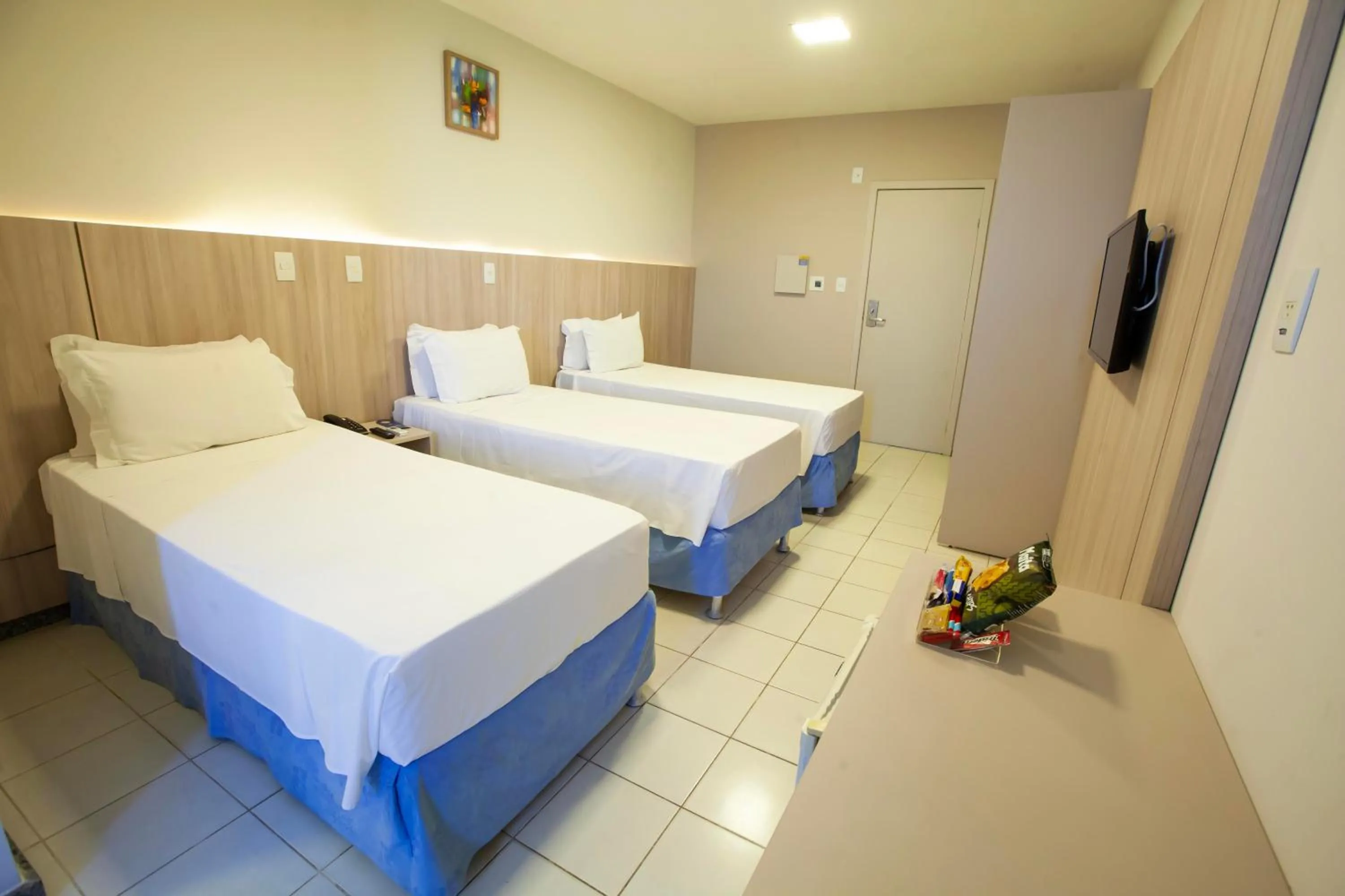 Superior Triple Room in Hotel da Costa By Nobile