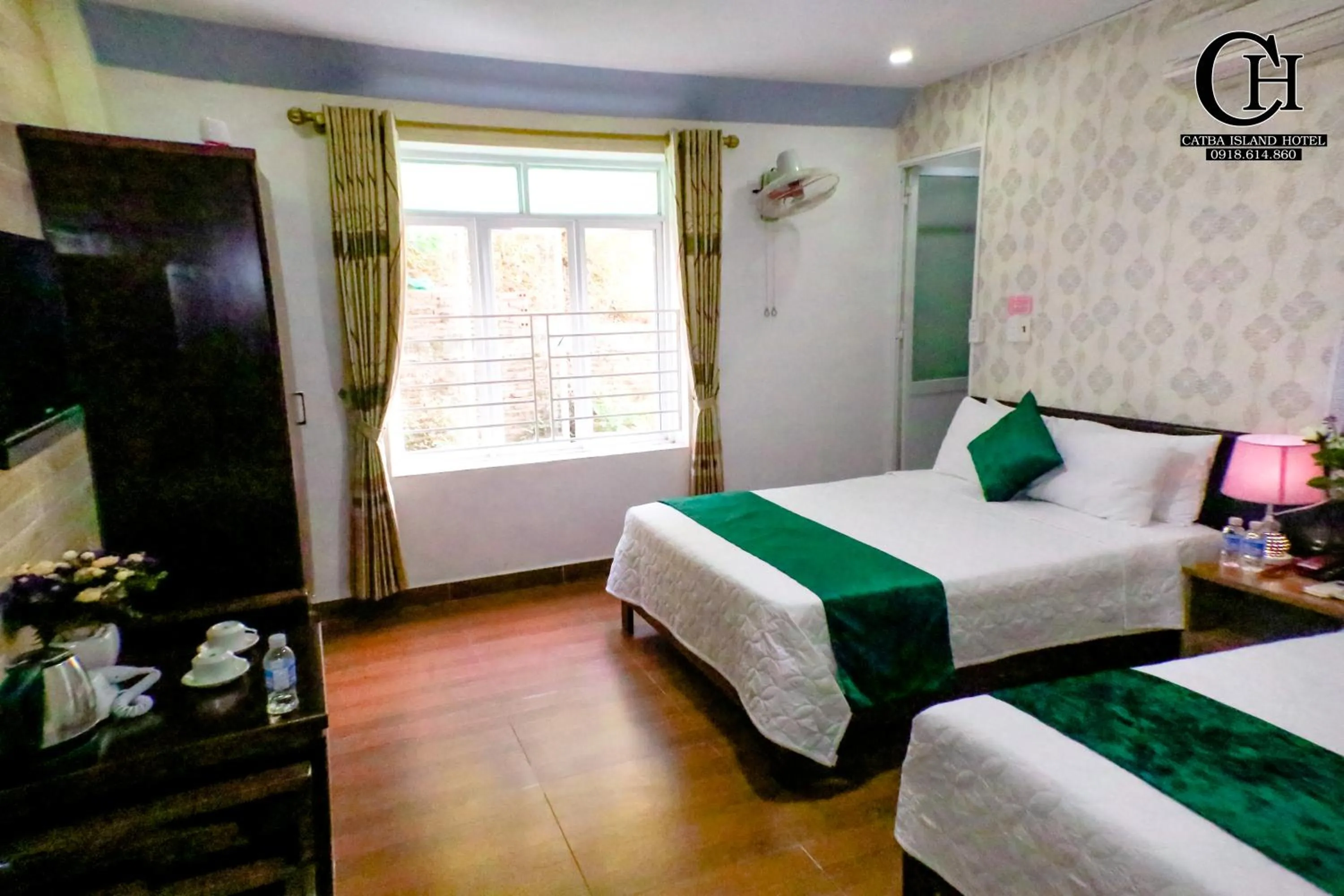 Deluxe Family Room in catba island hotel