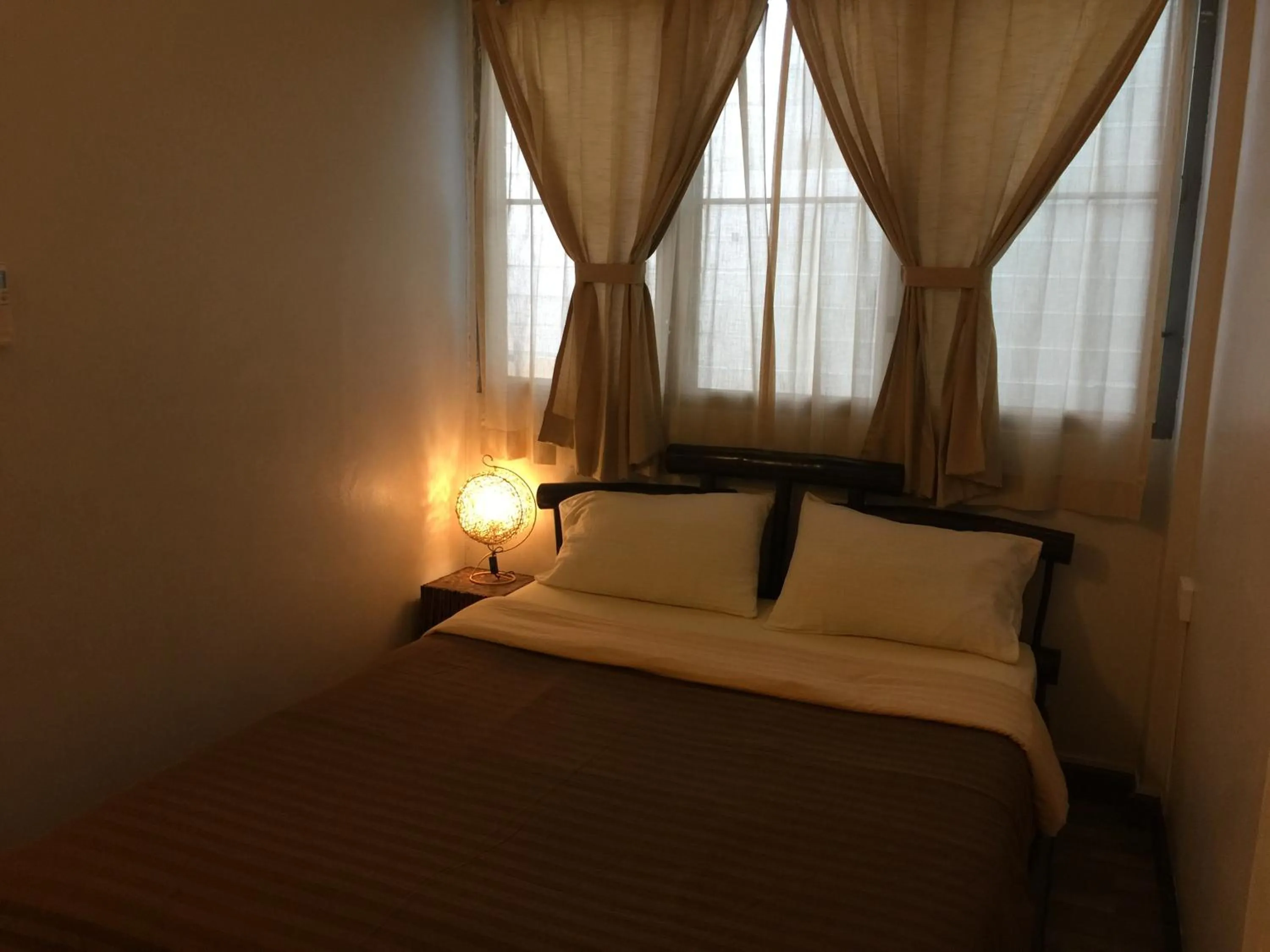 A/C Standard Double Room in Lamphuhouse Bangkok