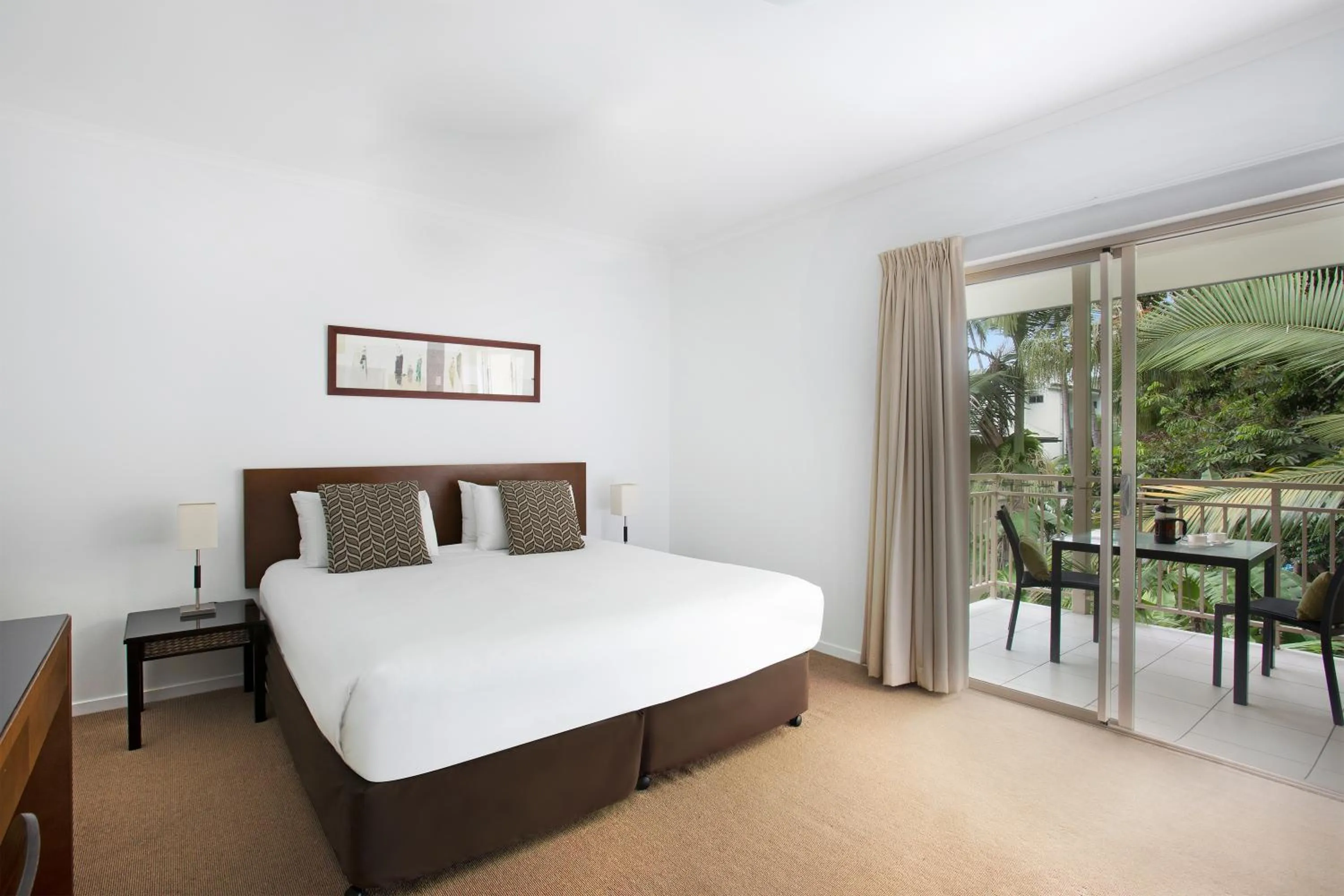 Double or Twin Room with Spa Bath in Mantra Amphora