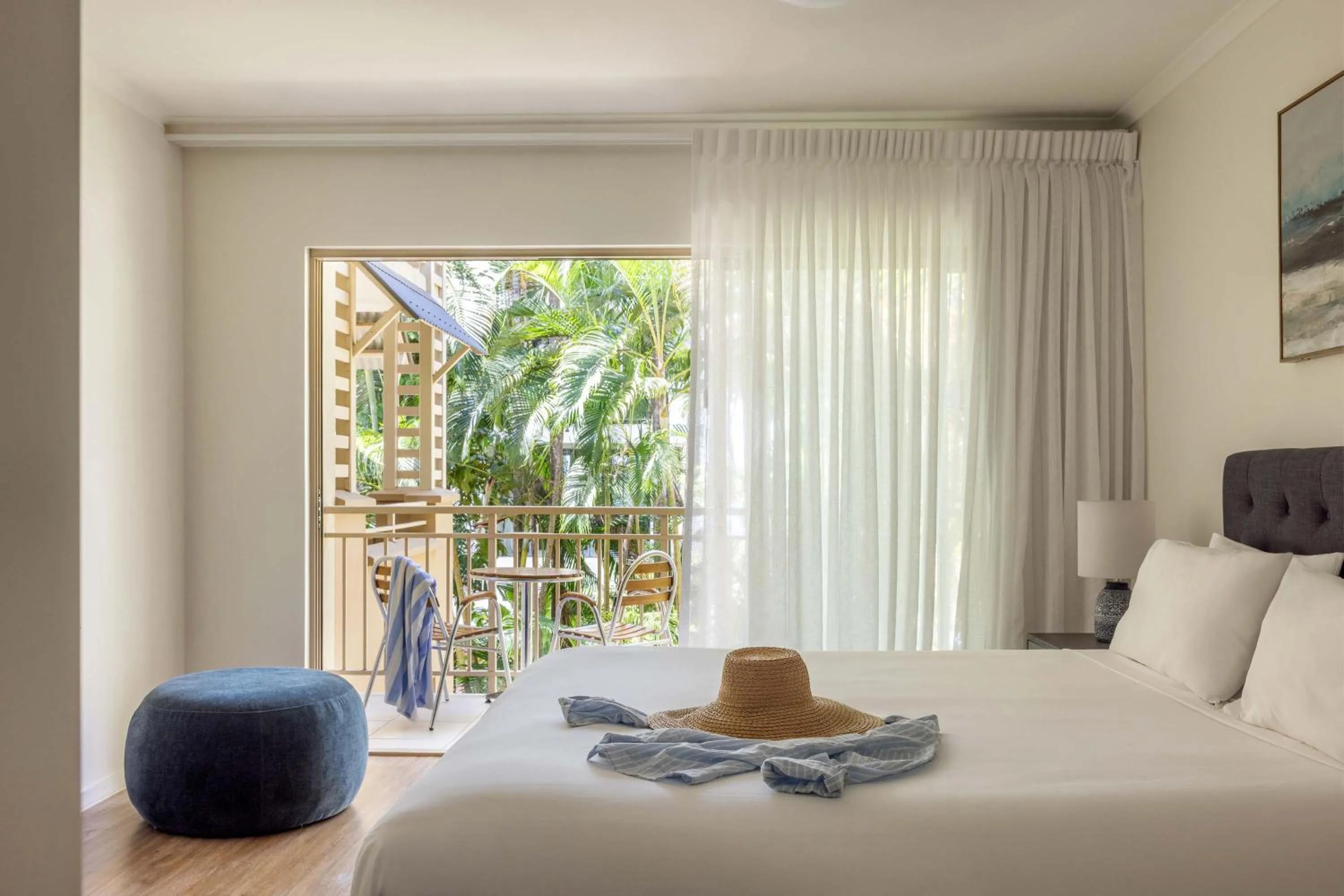 2 Bedroom Superior Dual Key in Mantra Amphora