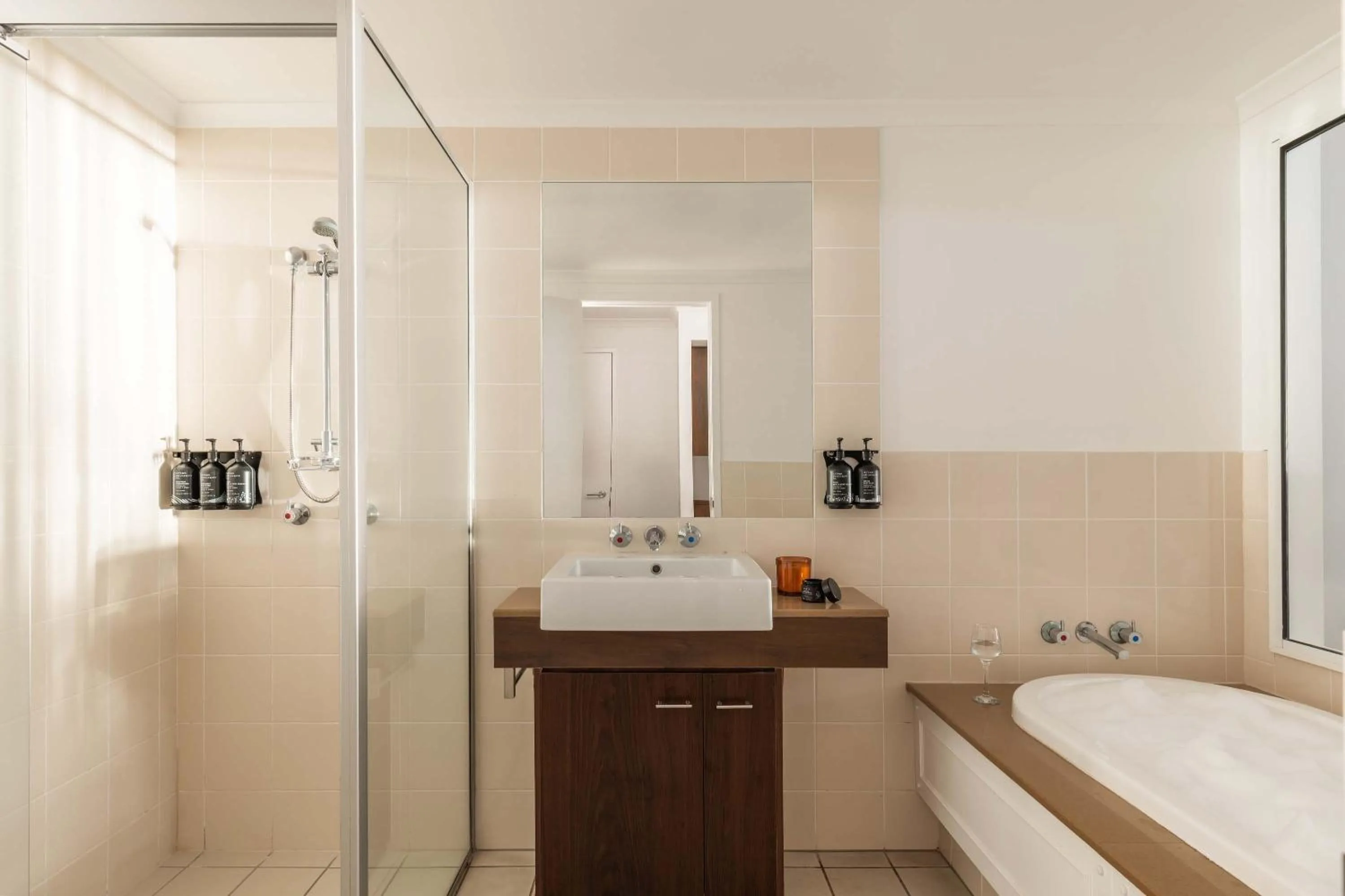 Two-Bedroom Apartment - Dual Key in Mantra Amphora