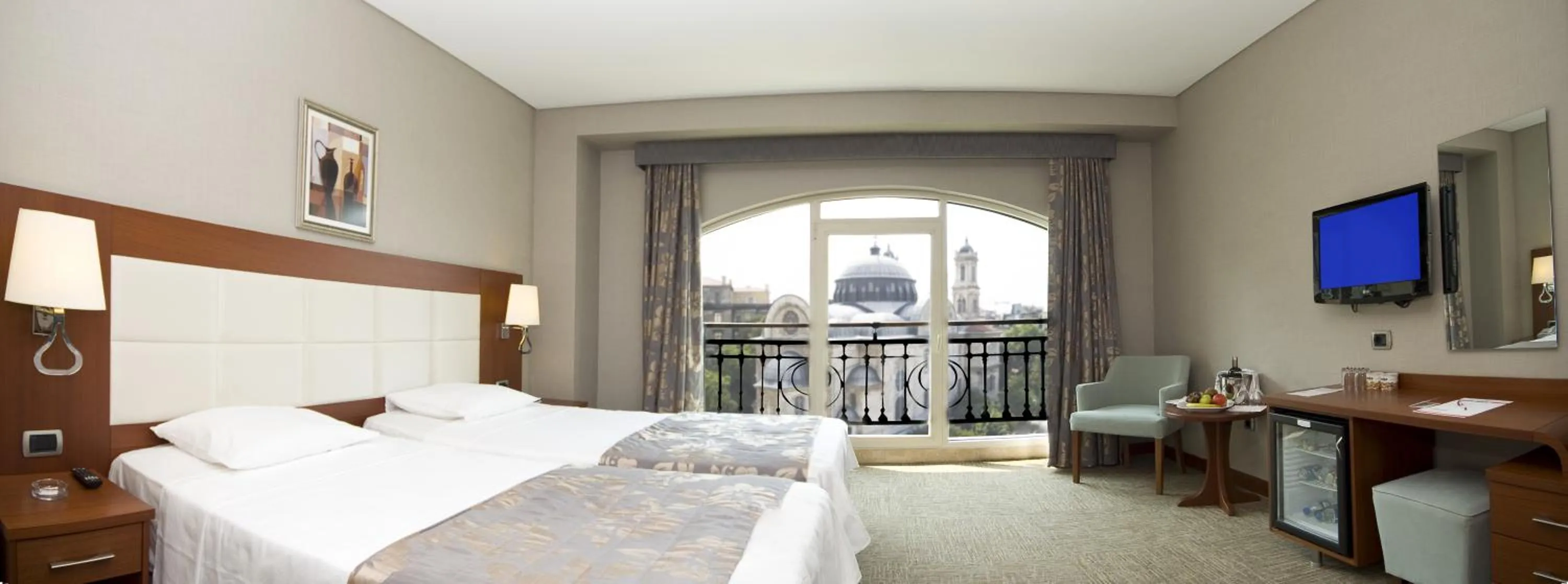 Two Connecting Double Rooms in Innpera Hotel