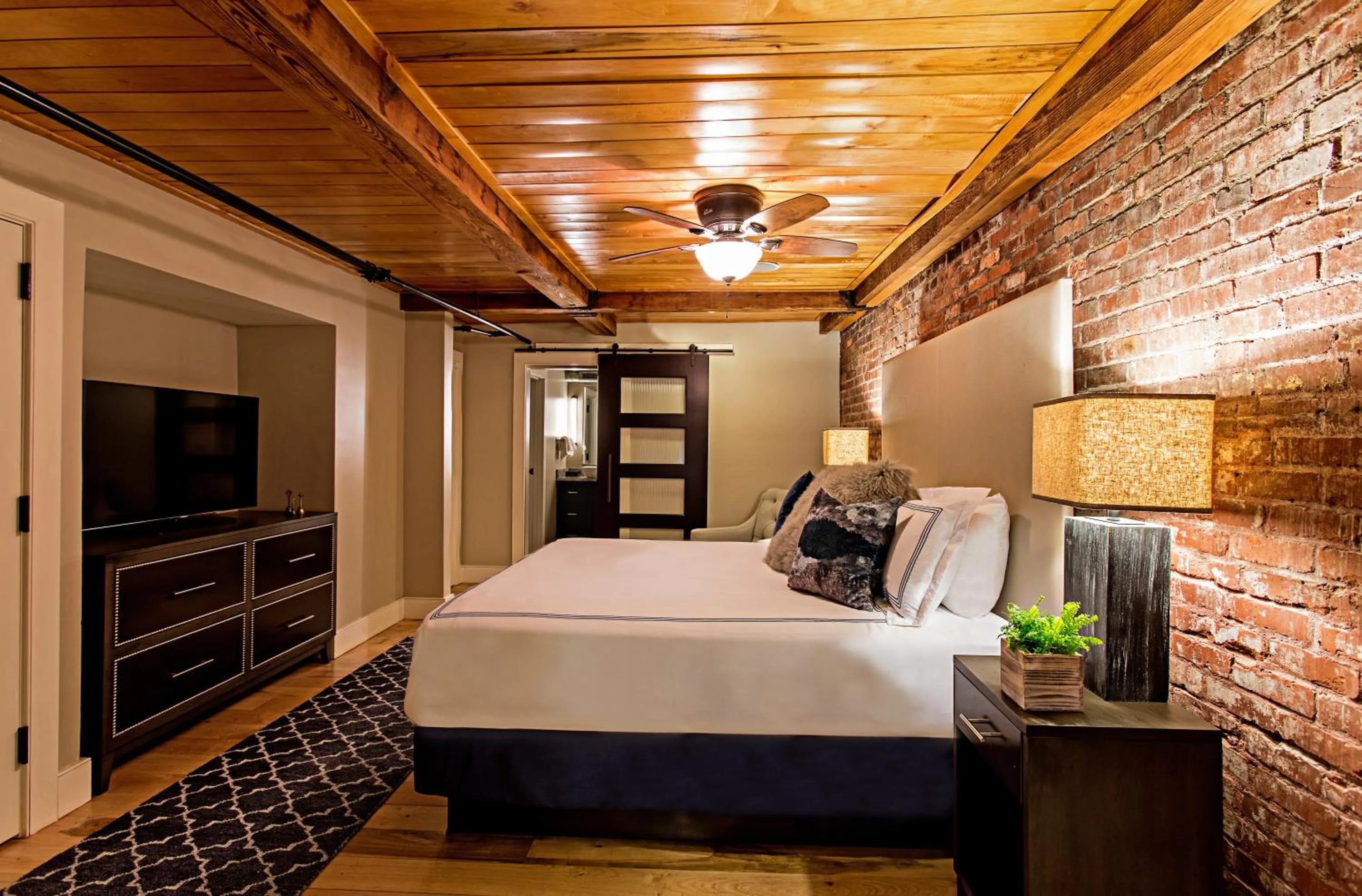 Luxury Two-Bedroom Suite with Terrace in The Restoration Hotel