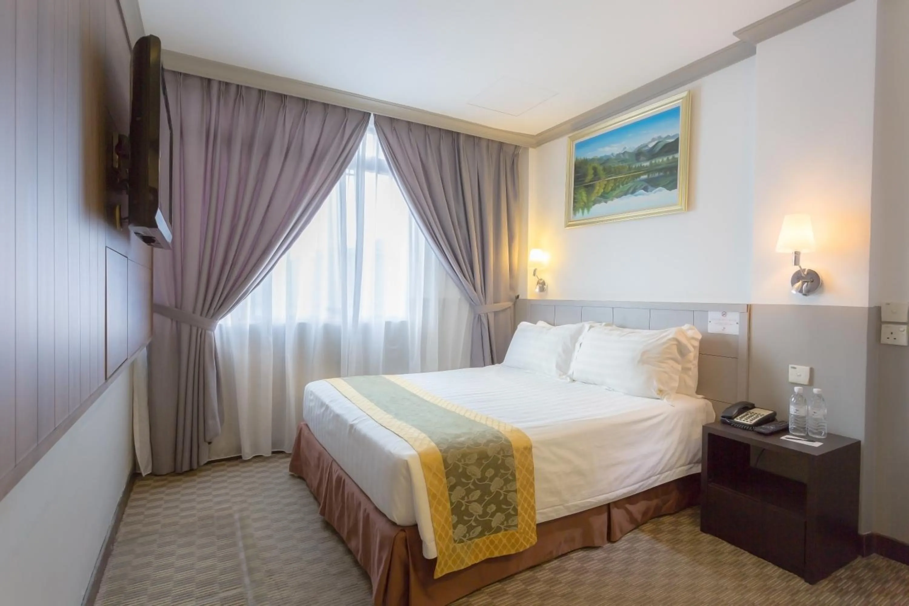 Deluxe Double Room in Hallmark Leisure Hotel