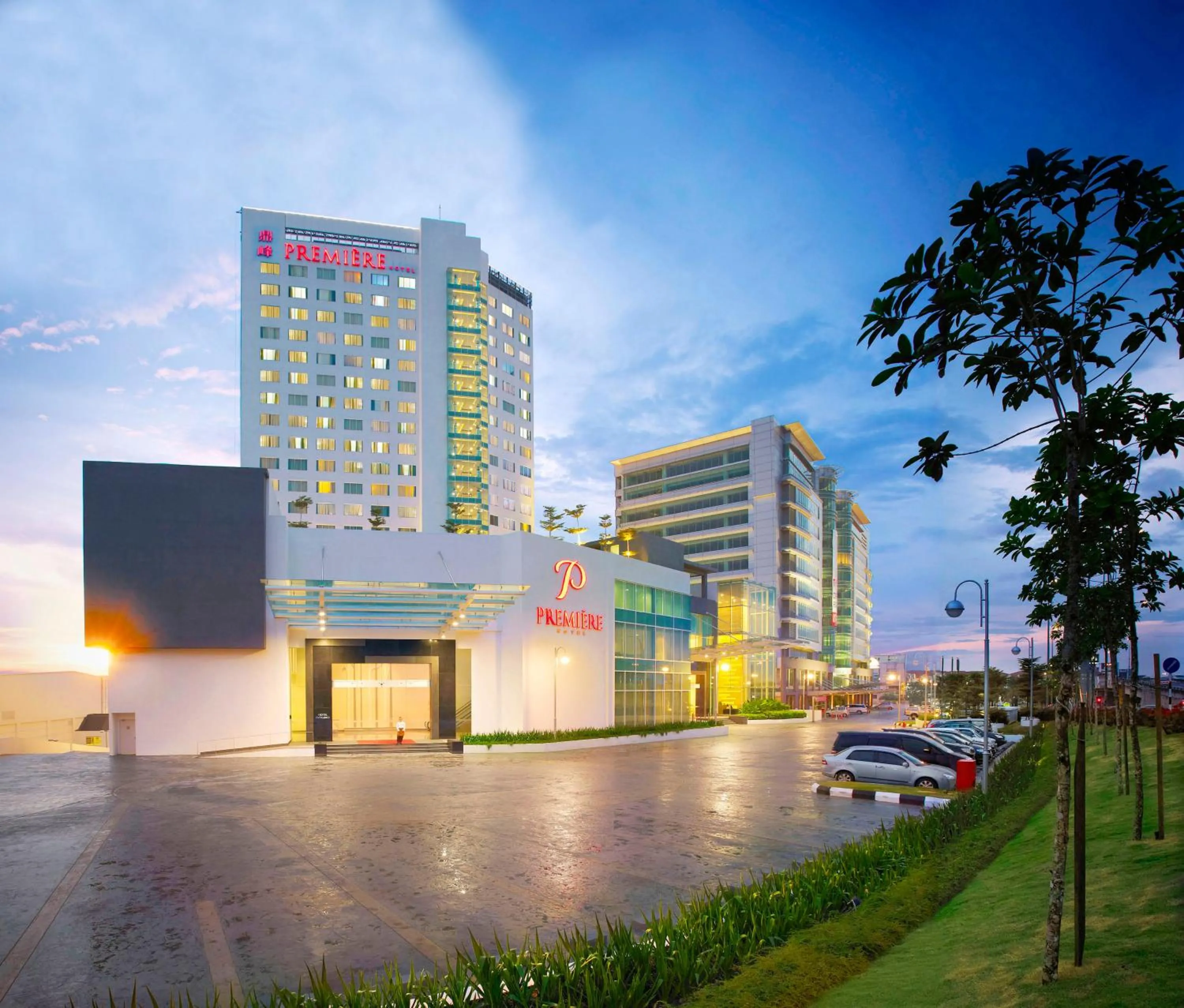 Premiere Hotel - Complimentary Shuttle to Klang Wholesale Market