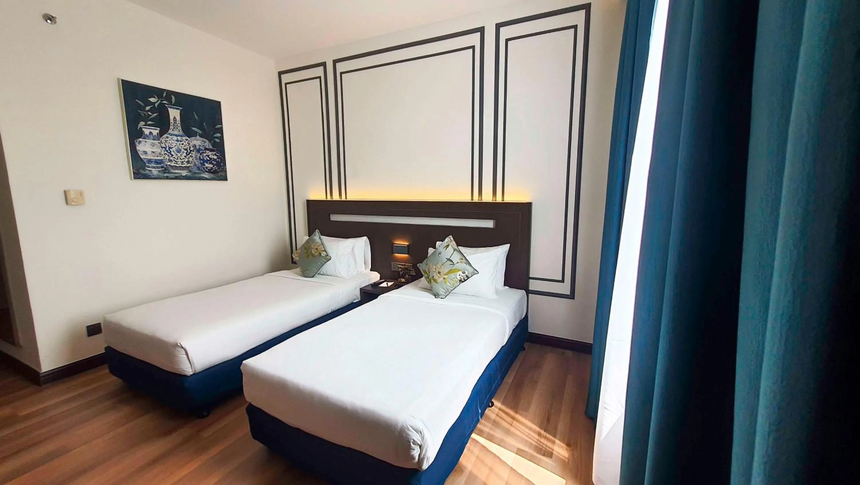 Heritage Twin Room in Premiere Hotel - Complimentary Shuttle to Klang Wholesale Market